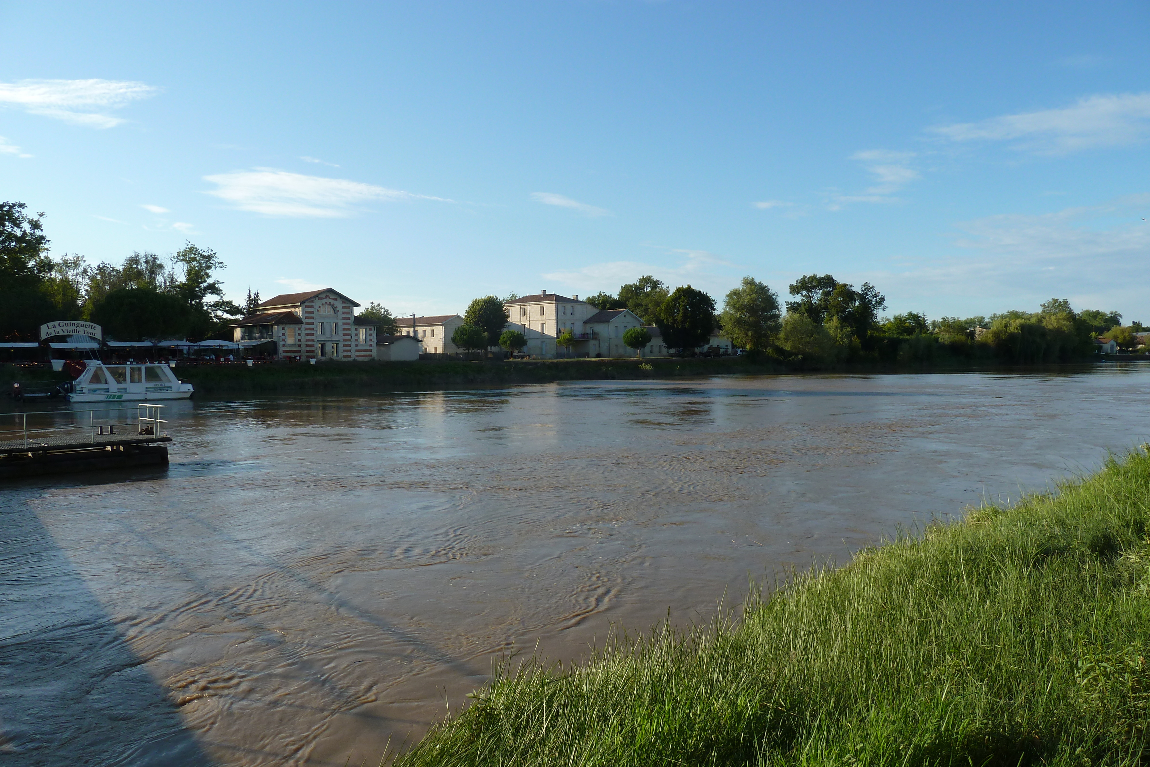 รูปถ่าย ฝรั่งเศส(France) ลีบูร์น(Libourne) 2010-08 6