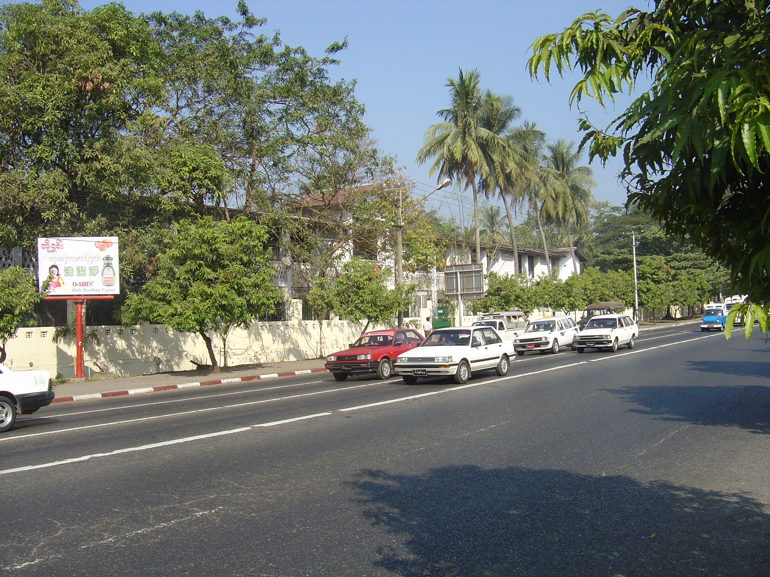 รูปถ่าย พม่า(Myanmar) ย่างกุ้ง(Yangon) 2005-01 56