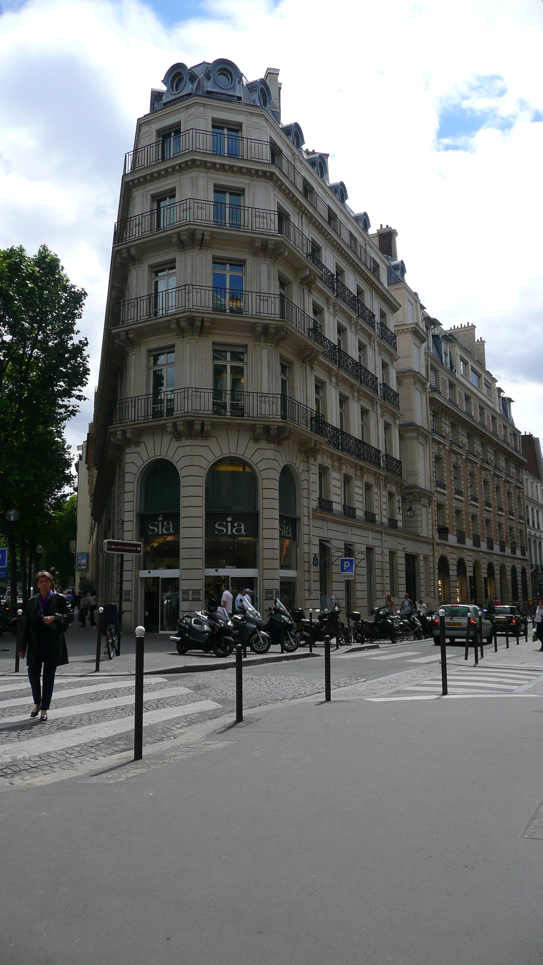 รูปถ่าย ฝรั่งเศส(France) ปารีส(Paris) บูเลอวาร์ด  มาเลแอร์บ(Boulevard Malesherbes) 2007-05 65