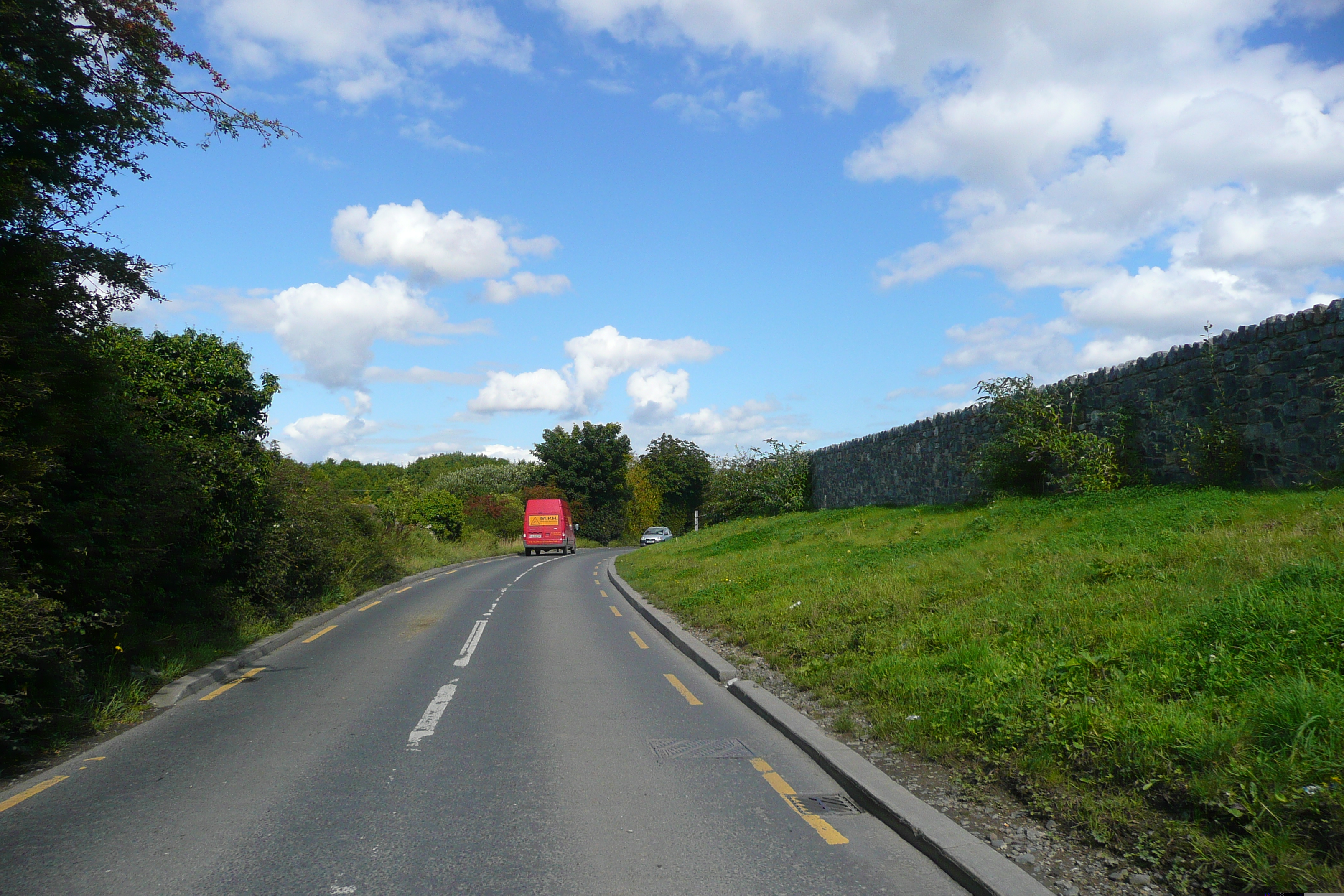 รูปถ่าย ไอร์แลนด์(Ireland) ดับลิน(Dublin) ถนนเลียบแม่น้ำ(River road) 2008-09 11