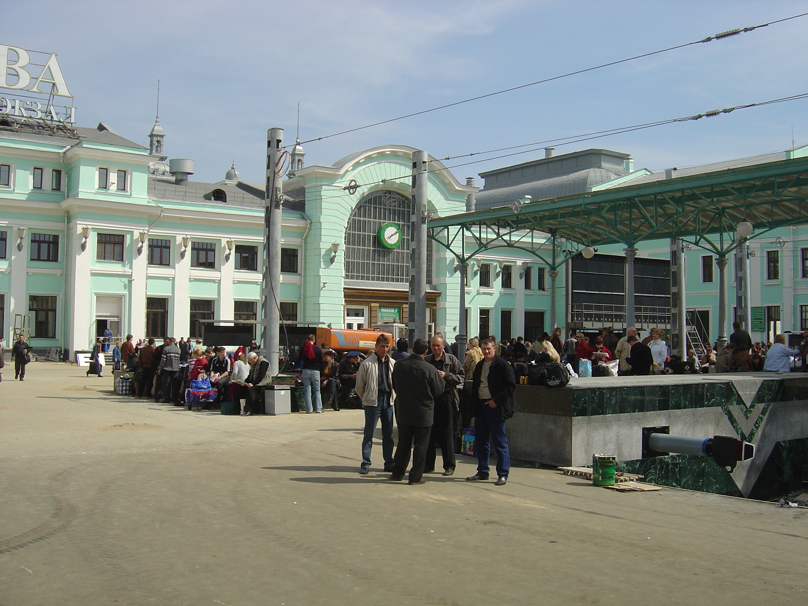 รูปถ่าย รัสเซีย(Russia) มอสโก(Moscow) ถนนตแวร์สกายา(Tverskaya Street) 2005-04 21