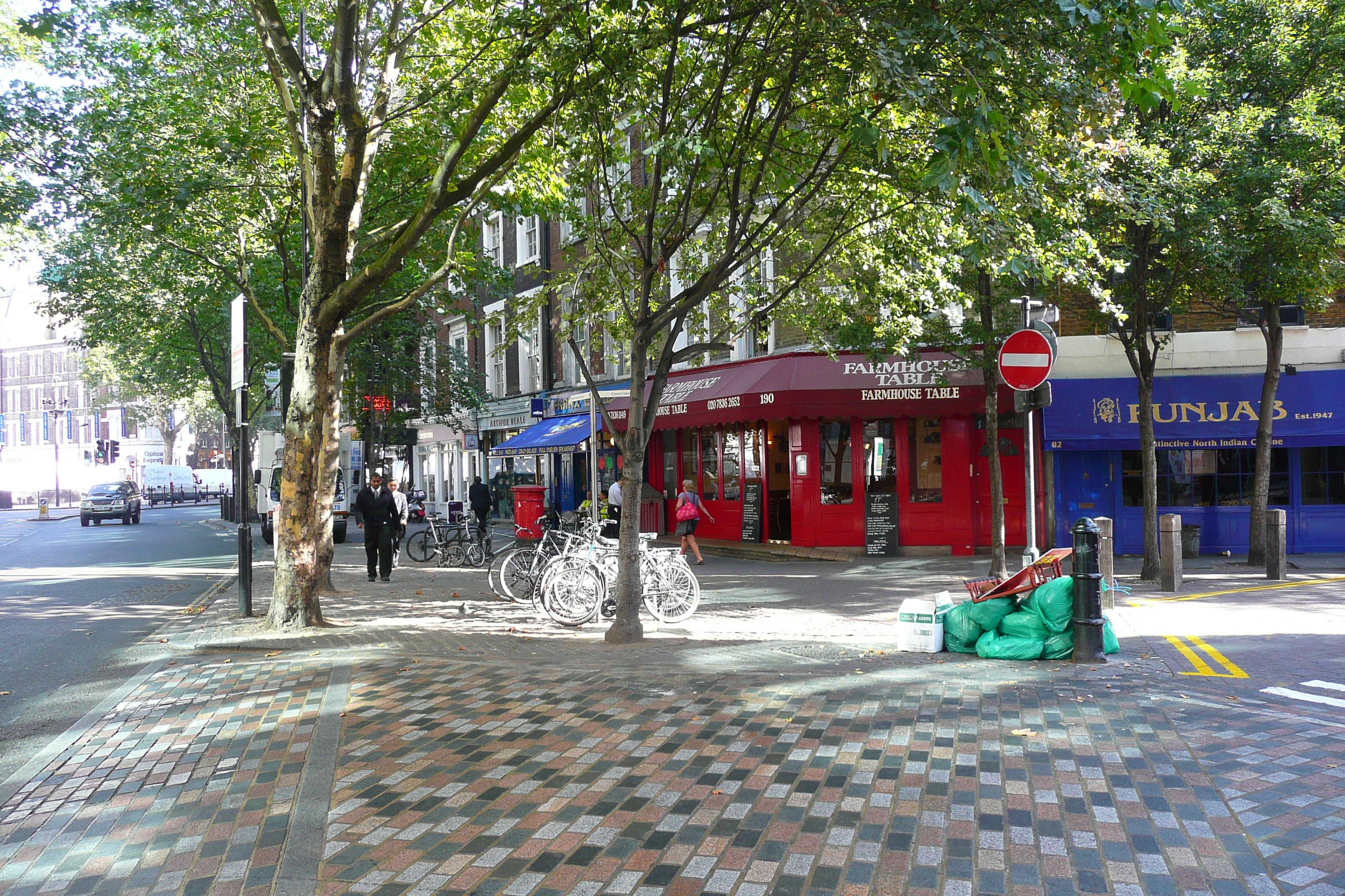 รูปถ่าย อังกฤษ(United Kingdom) ลอนดอน(London) ถนนแชฟตส์เบอรี(Shaftesbury Avenue) 2007-09 26