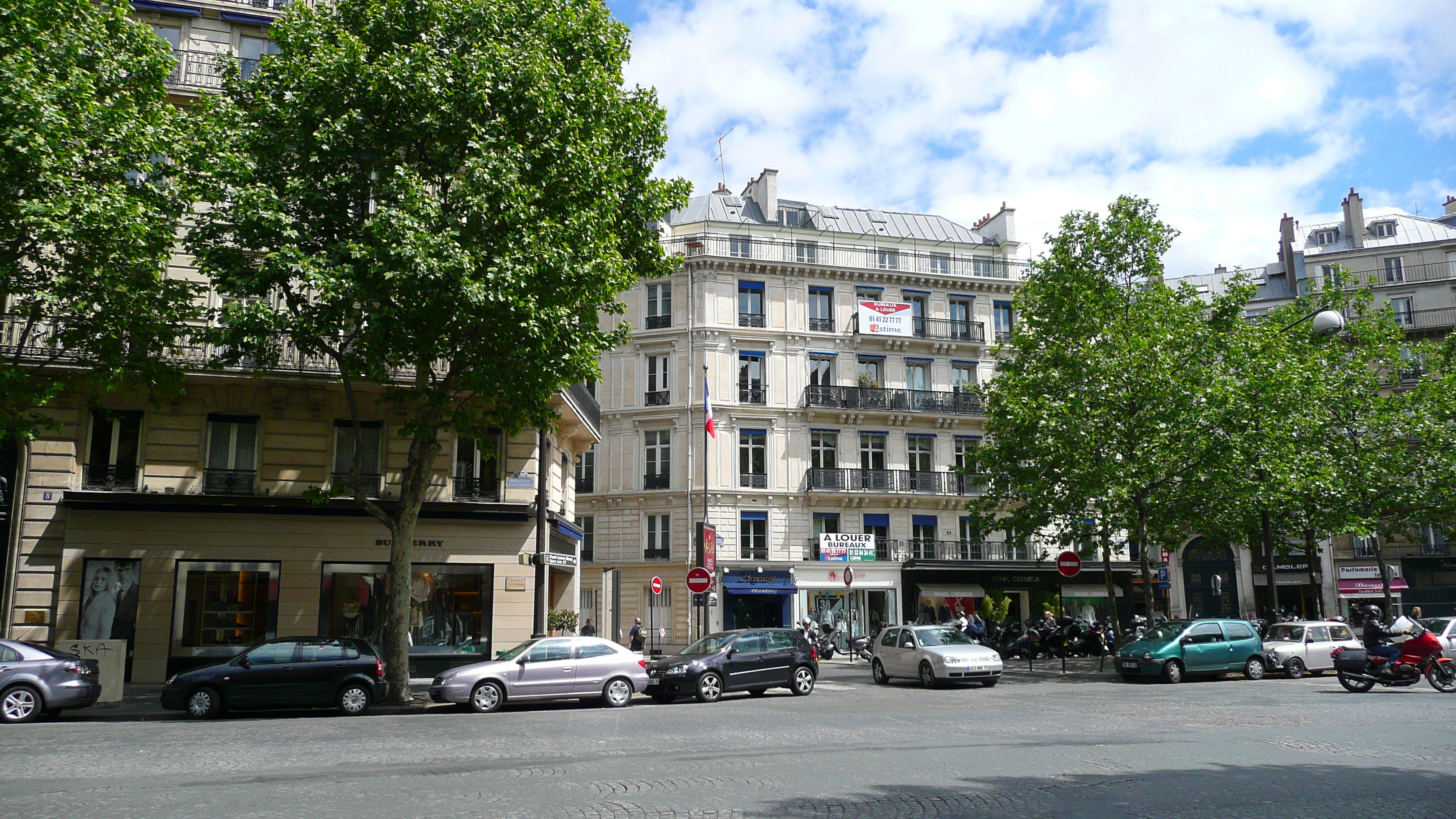 รูปถ่าย ฝรั่งเศส(France) ปารีส(Paris) บูเลอวาร์ด  มาเลแอร์บ(Boulevard Malesherbes) 2007-05 27