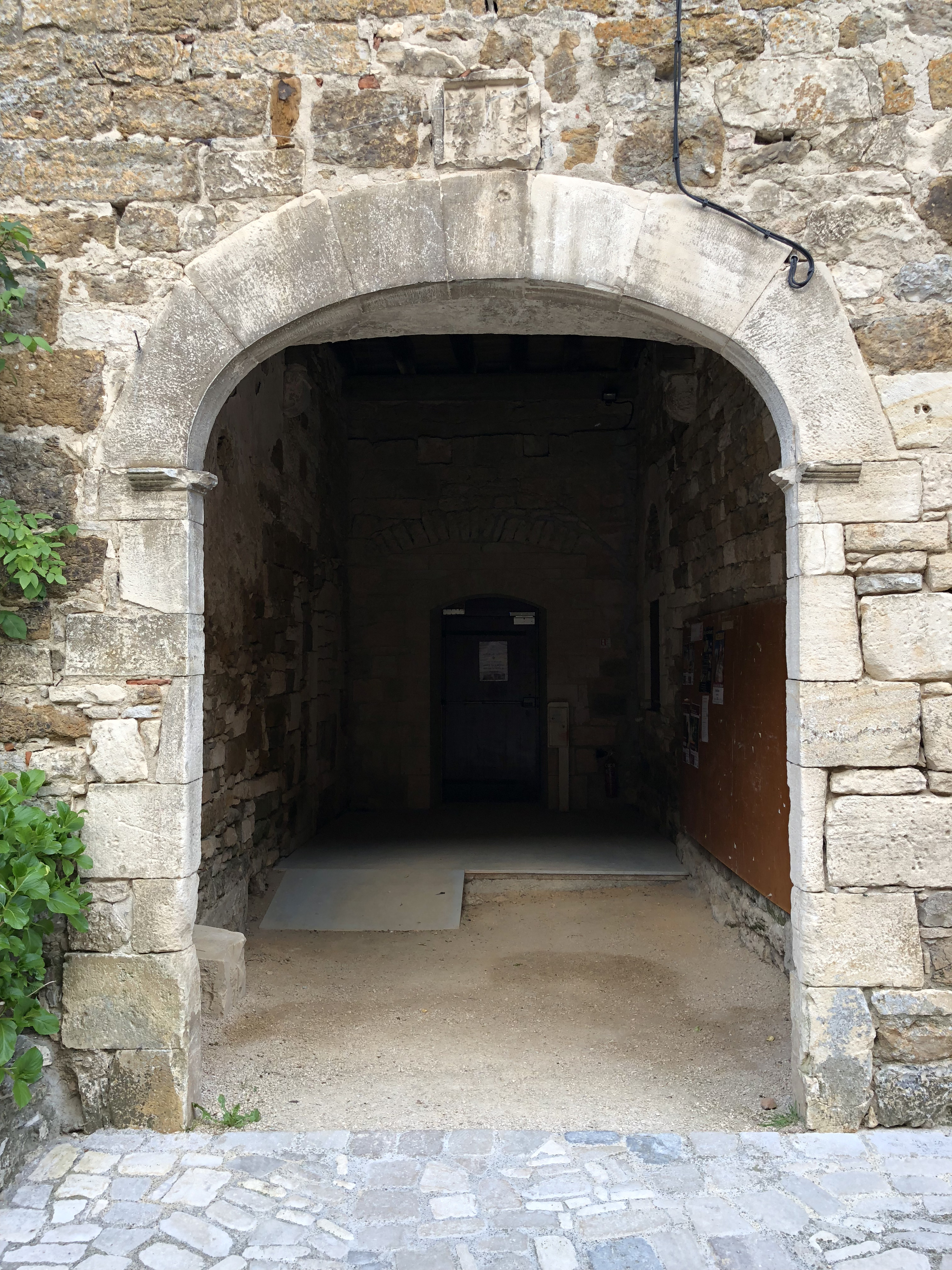 รูปถ่าย ฝรั่งเศส(France) กาเรนนัก(Carennac) 2018-04 126