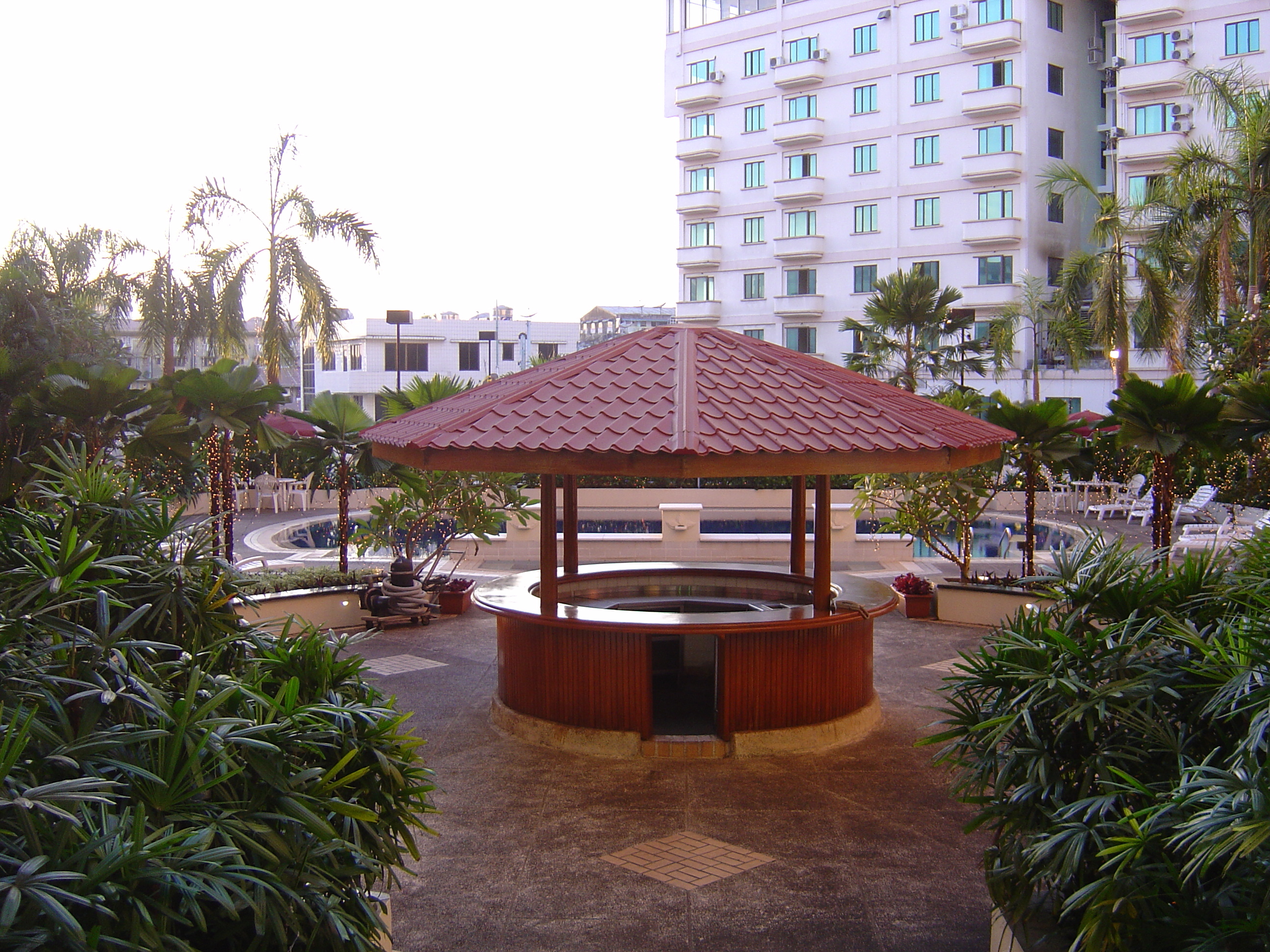 รูปถ่าย พม่า(Myanmar) ย่างกุ้ง(Yangon) โรงแรมพาร์กรอยัล(Park Royal Hotel) 2005-01 0