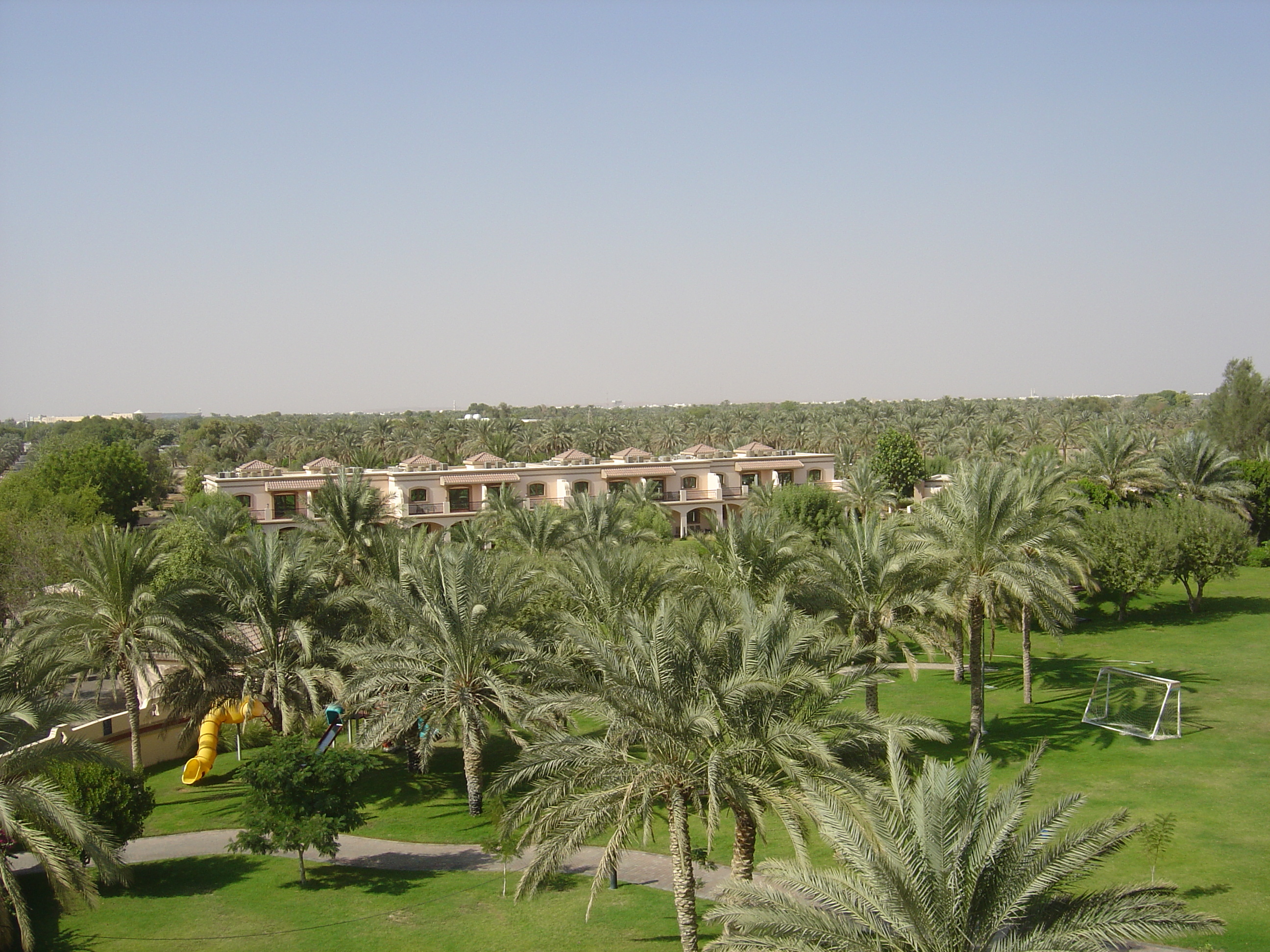 รูปถ่าย สหรัฐอาหรับเอมิเรตส์(United Arab Emirates) อาเลอิน(Al Ain) โรงแรมอินเตอร์คอนติเนนตัล(Intercontinental Hotel) 2005-11 8
