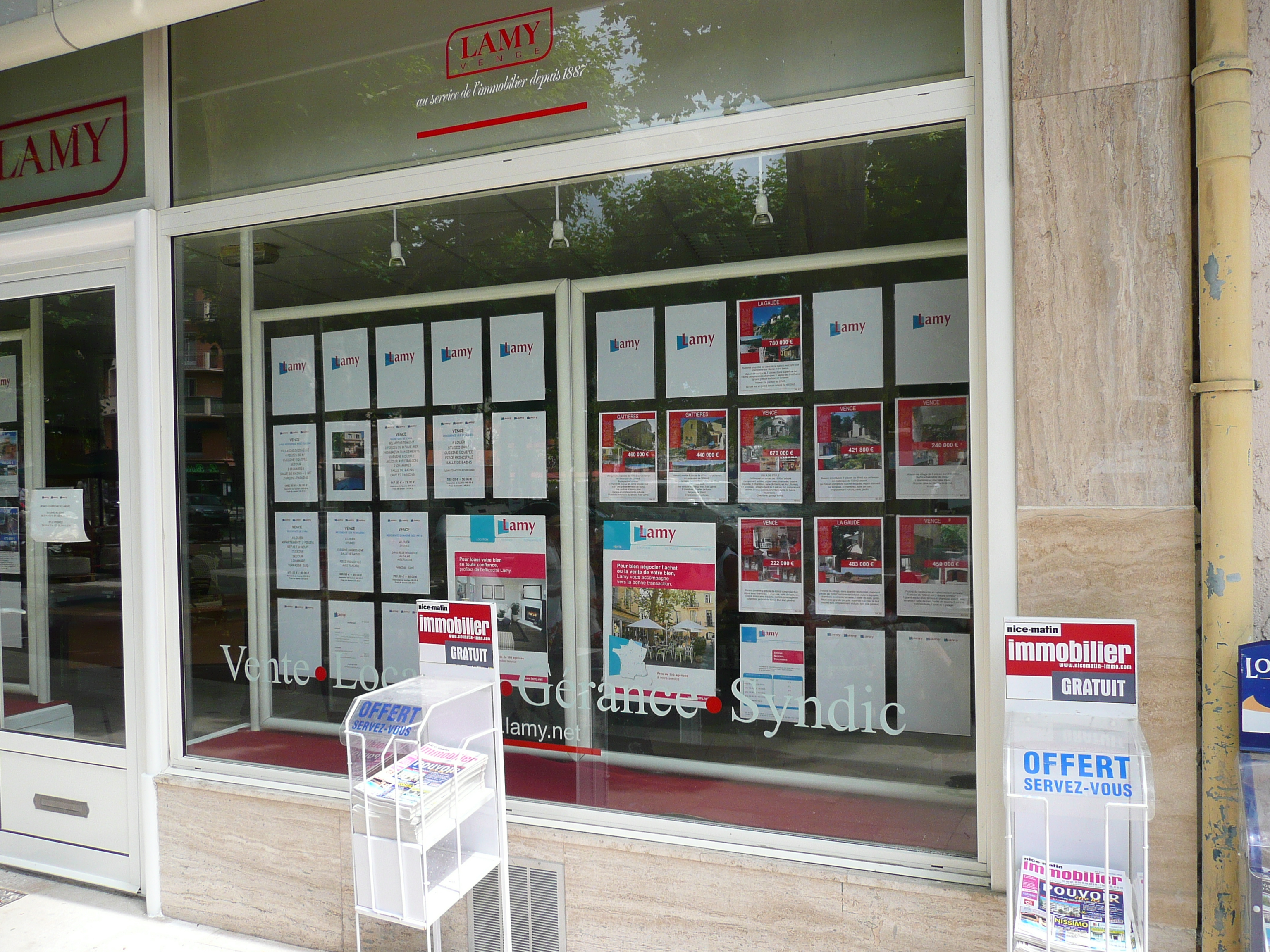 รูปถ่าย ฝรั่งเศส(France) วังซ์(Vence) จัตุรัสกร็องฌาร์แด็ง(Place du Grand Jardin) 2007-07 28