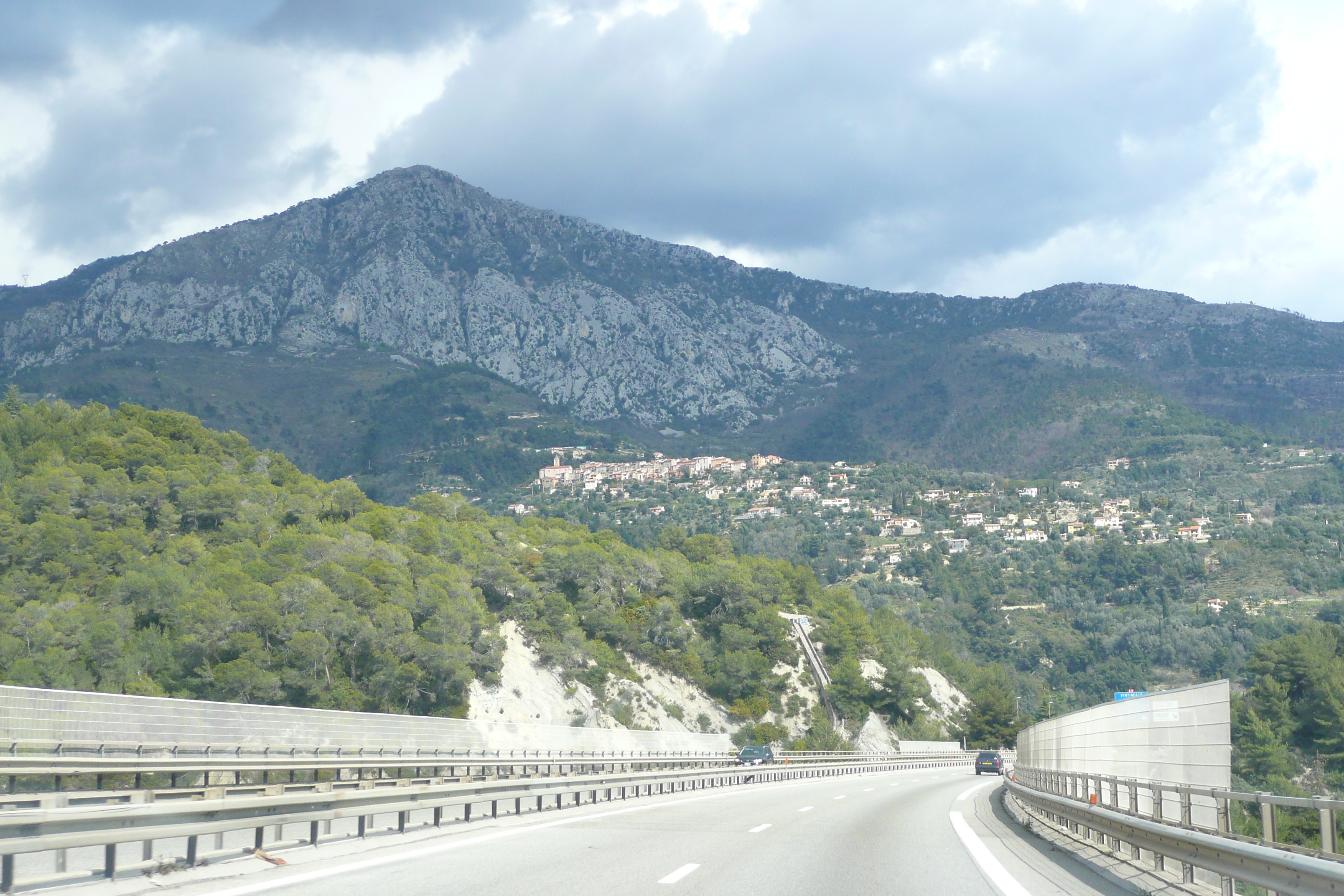 รูปถ่าย ฝรั่งเศส(France) เฟรนช์ริวิเอรา(French Riviera) ถนนจากนีซไปม็องตง(Nice to Menton road) 2008-03 85