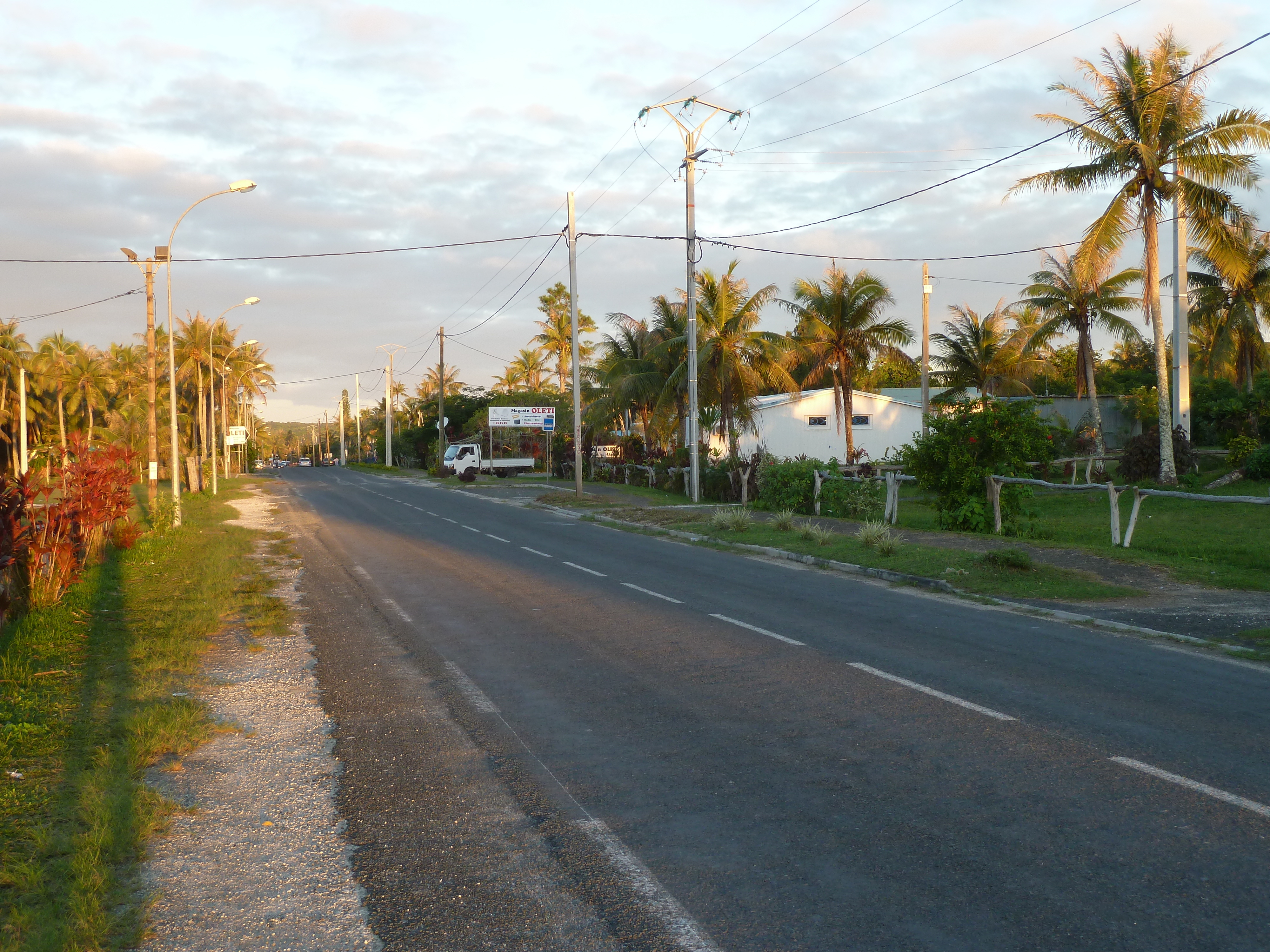 รูปถ่าย นิวแคลิโดเนีย(New Caledonia) เกาะลีฟู(Lifou) เว(We) 2010-05 21