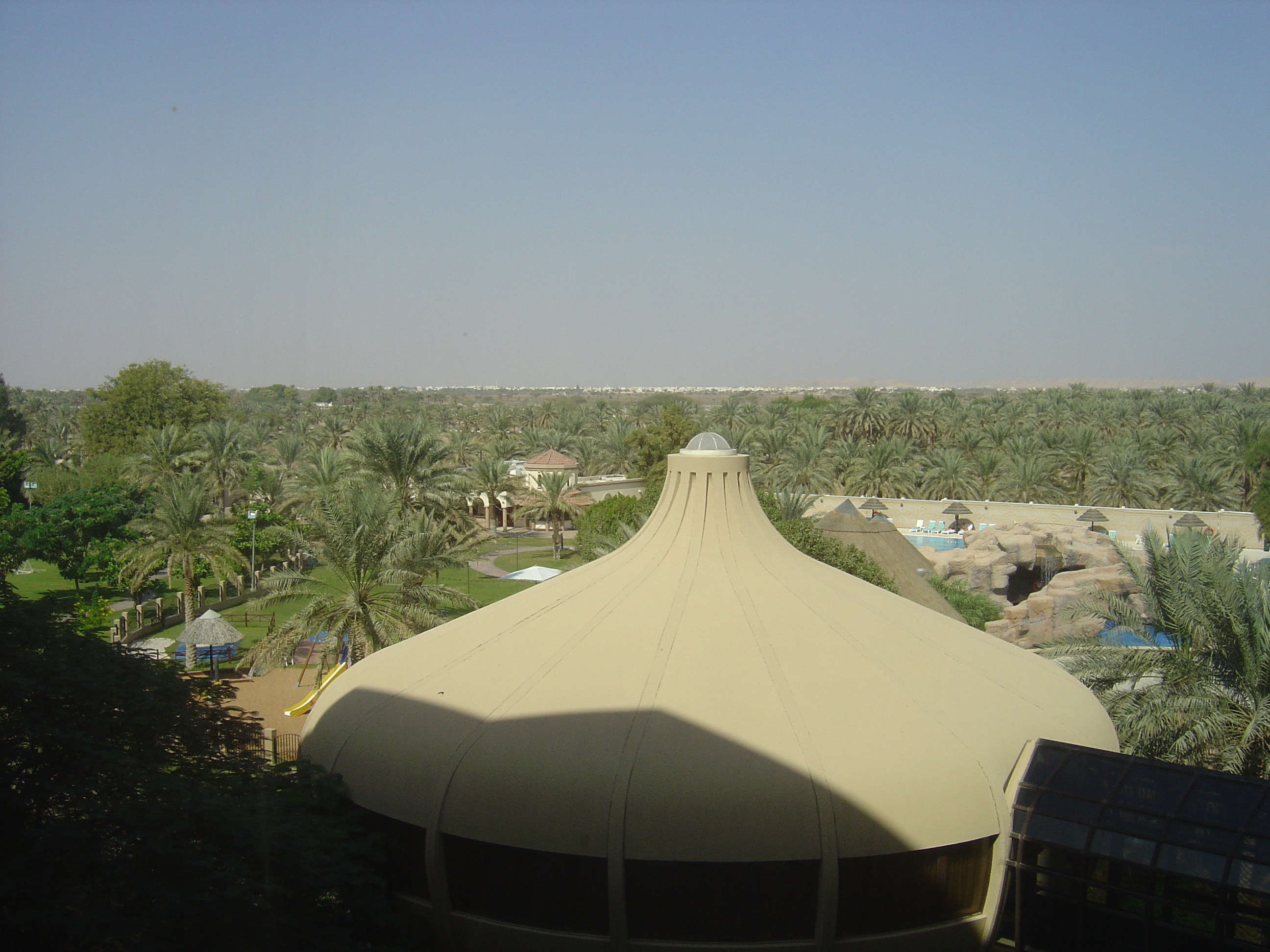 รูปถ่าย สหรัฐอาหรับเอมิเรตส์(United Arab Emirates) อาเลอิน(Al Ain) โรงแรมอินเตอร์คอนติเนนตัล(Intercontinental Hotel) 2005-11 13
