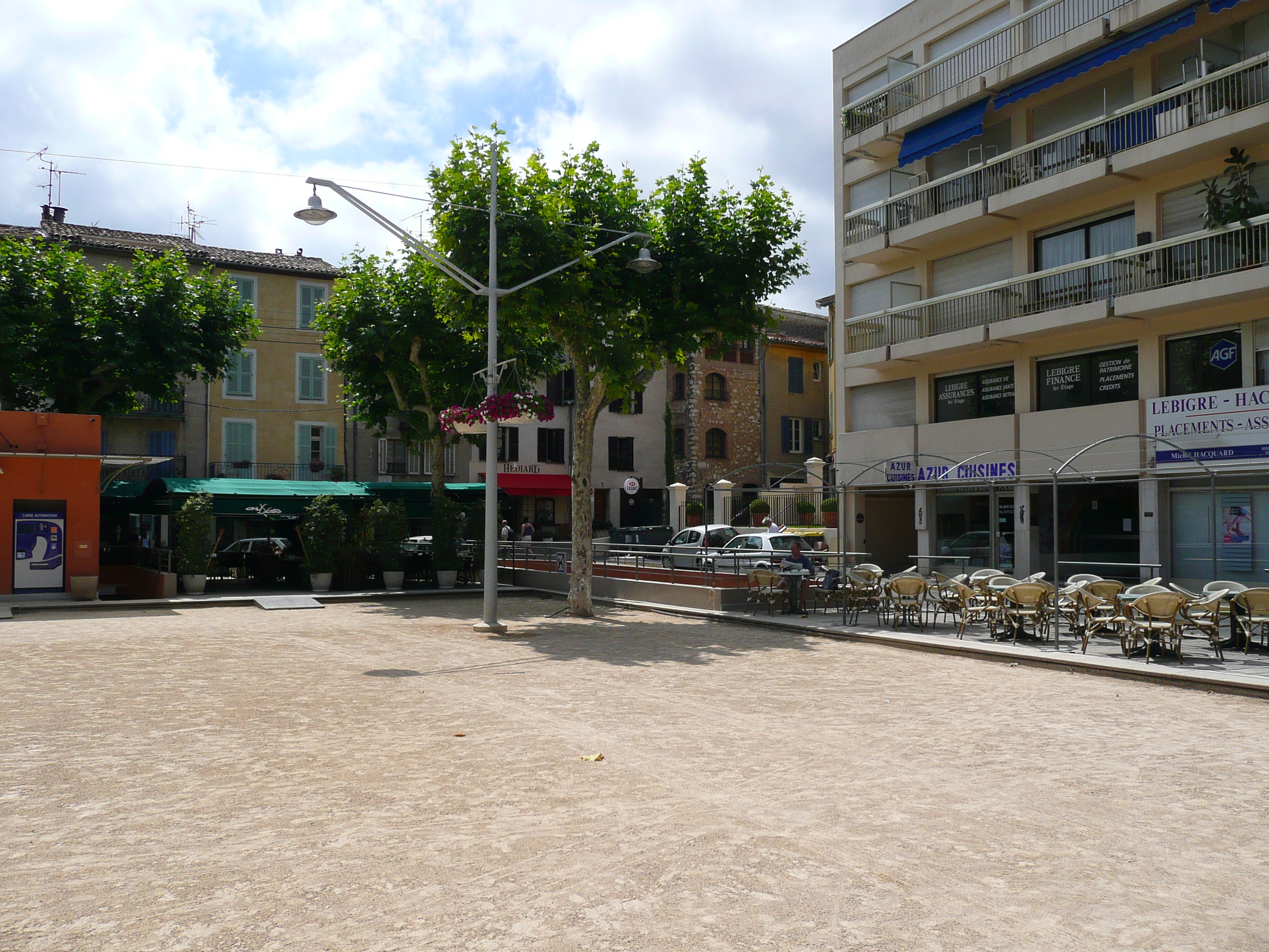 รูปถ่าย ฝรั่งเศส(France) วังซ์(Vence) จัตุรัสกร็องฌาร์แด็ง(Place du Grand Jardin) 2007-07 2