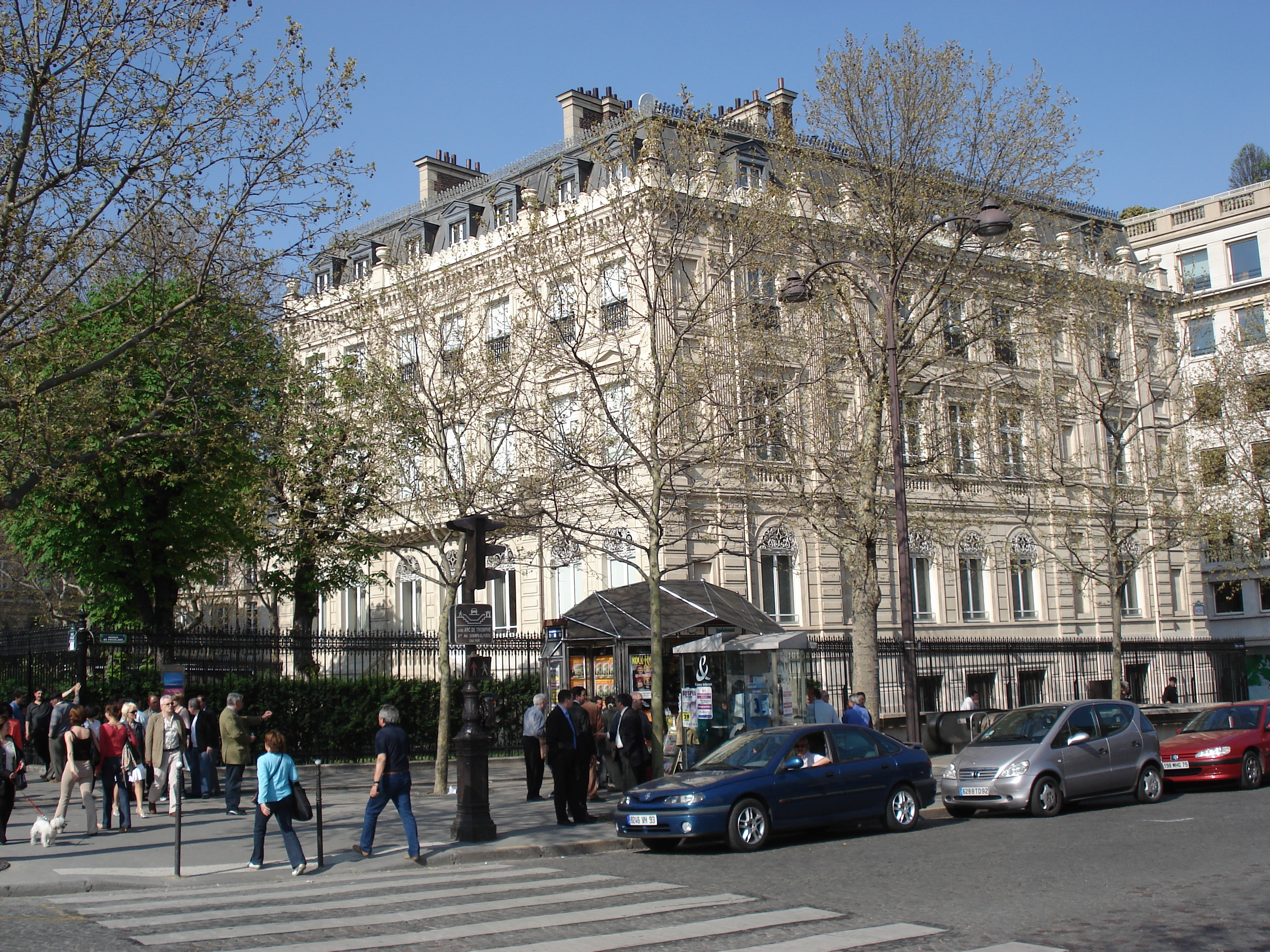 รูปถ่าย ฝรั่งเศส(France) ปารีส(Paris) ช็องเซลีเซ(Champs Elysees) 2006-04 28