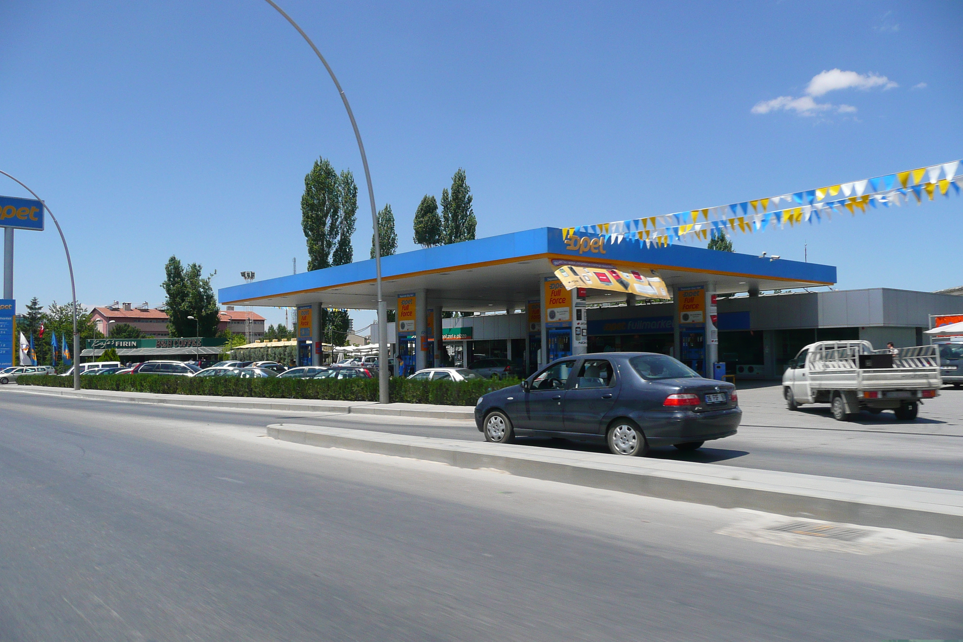 รูปถ่าย ตุรกี(Turkey) อังการา(Ankara) ถนนจากบิลเคนต์ไปอังการา(Bilkent to Ankara road) 2008-07 13