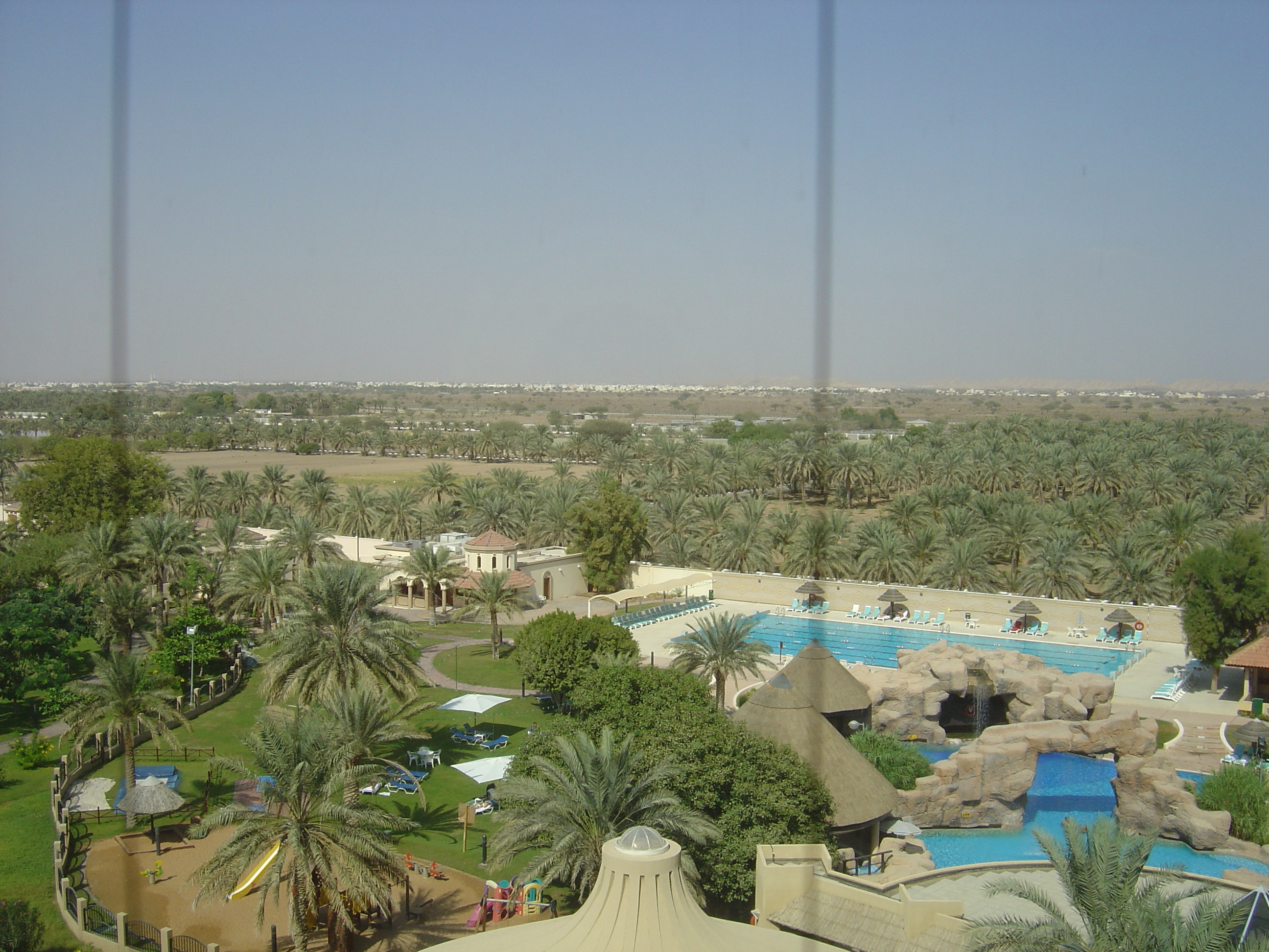 รูปถ่าย สหรัฐอาหรับเอมิเรตส์(United Arab Emirates) อาเลอิน(Al Ain) โรงแรมอินเตอร์คอนติเนนตัล(Intercontinental Hotel) 2005-11 3