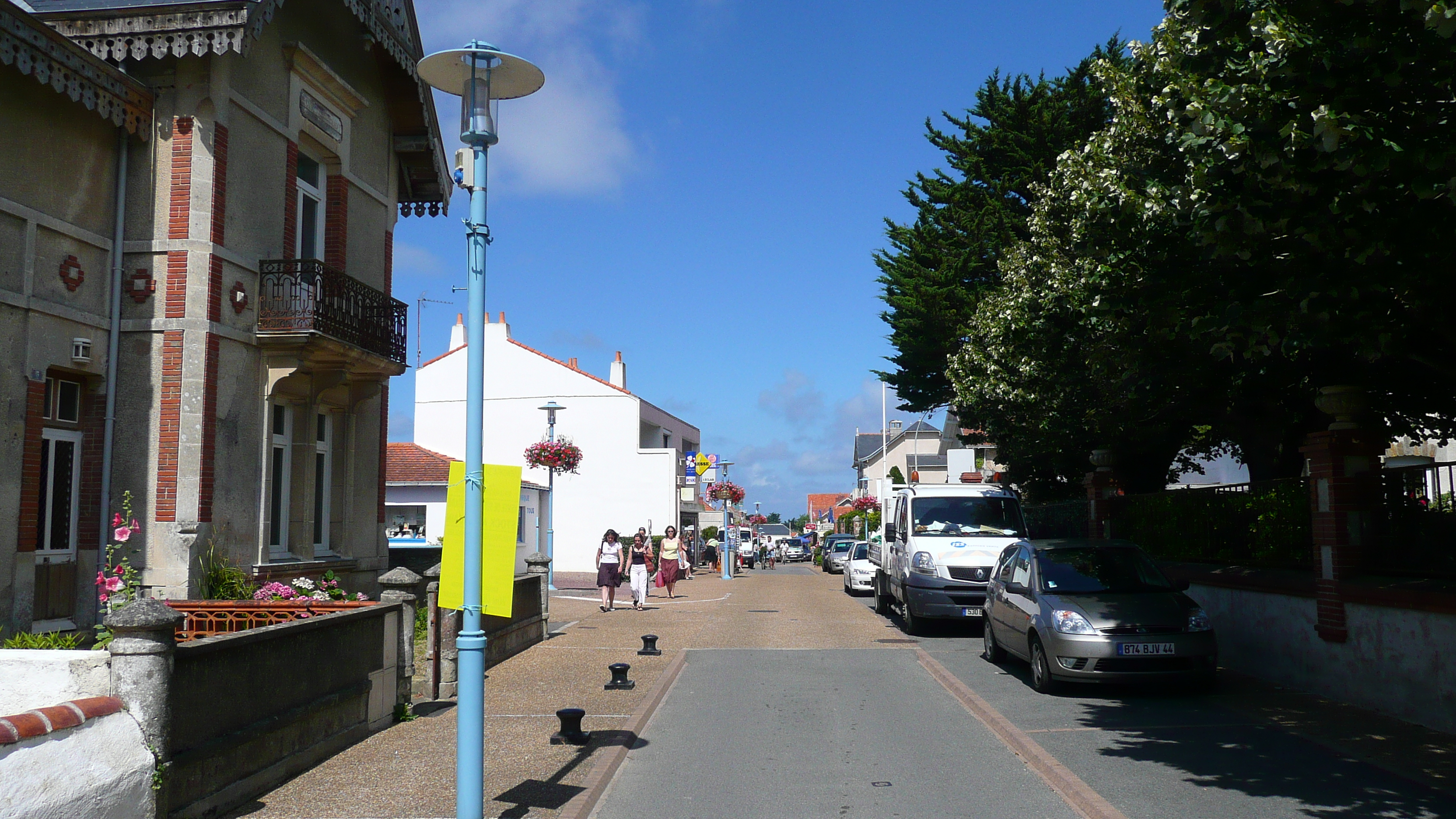 รูปถ่าย ฝรั่งเศส(France) เพรฟาย(Prefailles) ถนนกร็องด์รู(Grande Rue) 2007-07 10
