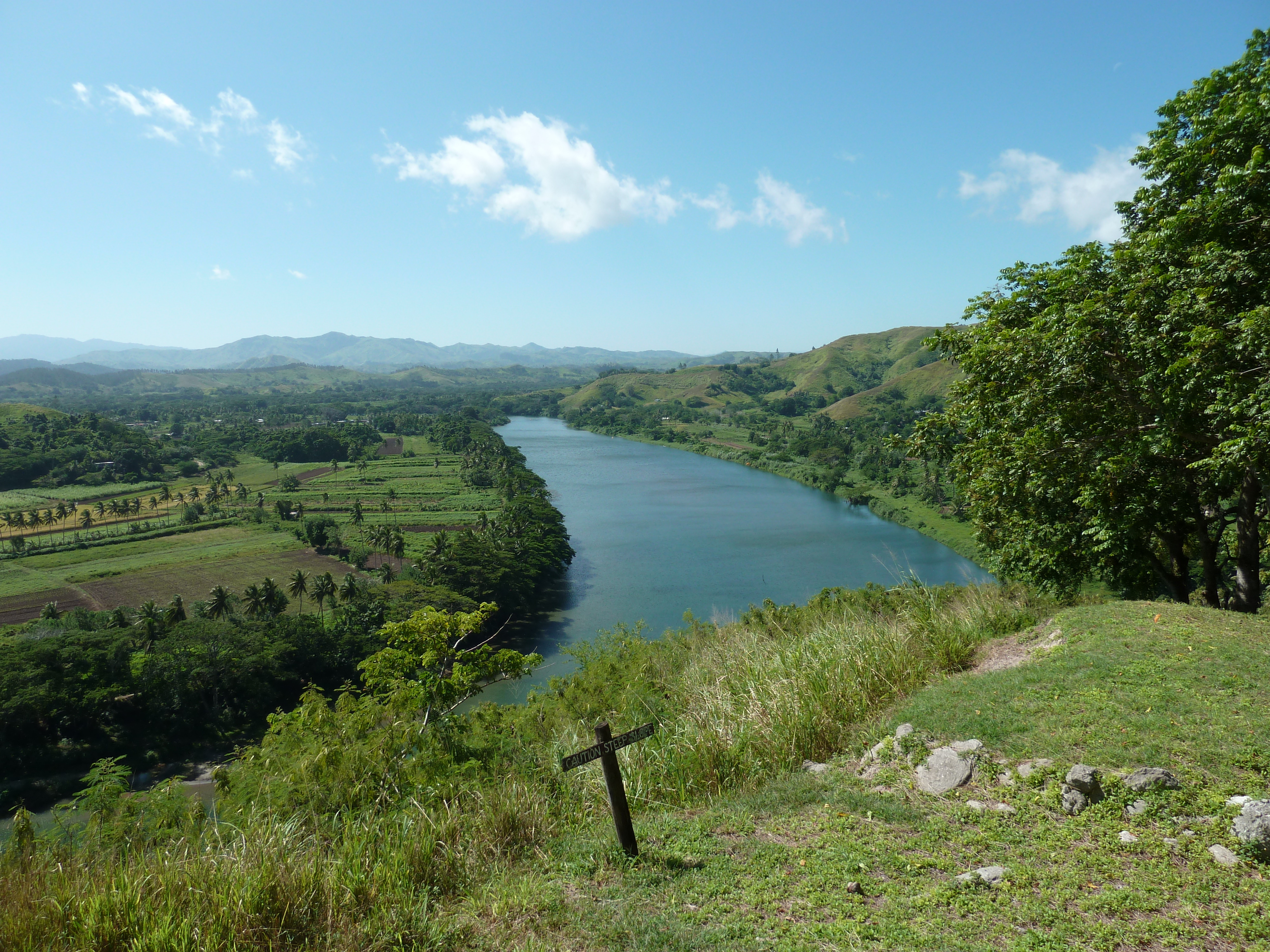 รูปถ่าย ฟิจิ(Fiji) ป้อมเนินเขาตาวูนี(Tavuni Hill Fort) 2010-05 16