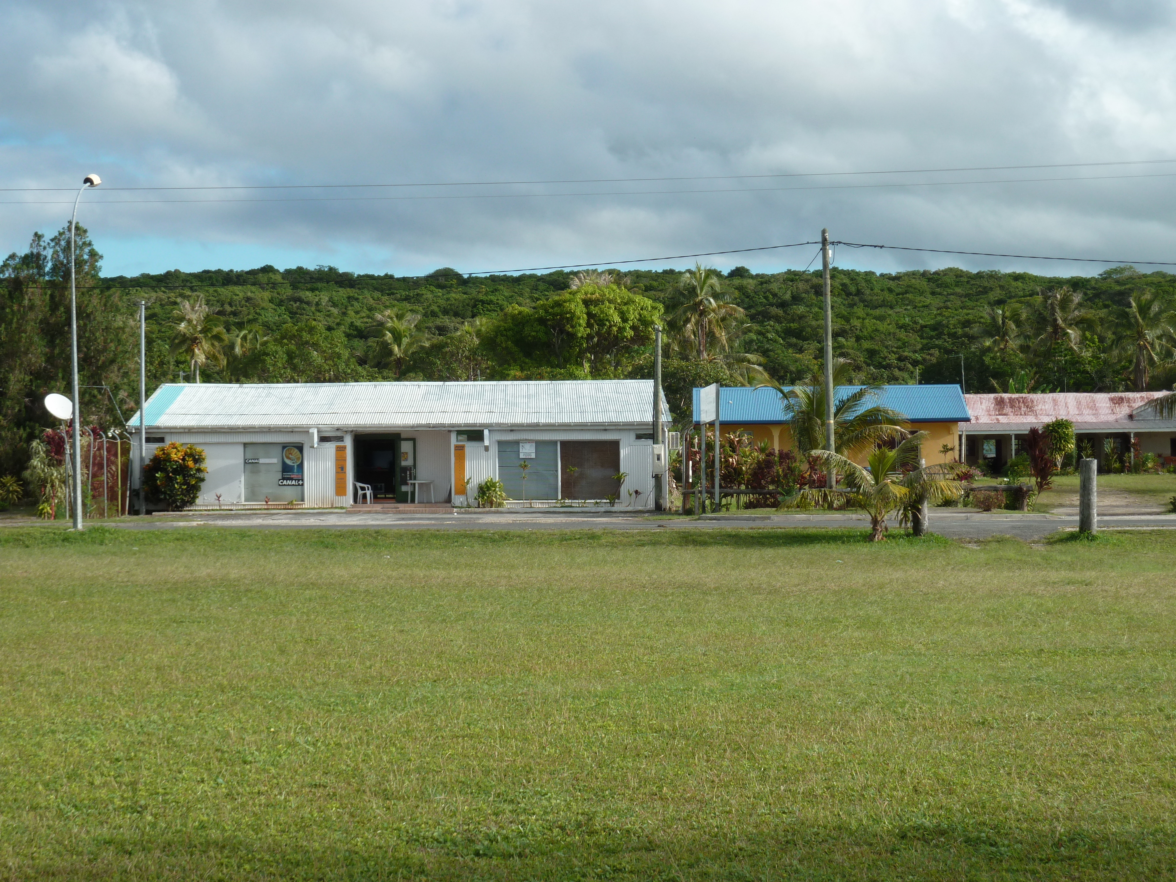 รูปถ่าย นิวแคลิโดเนีย(New Caledonia) เกาะลีฟู(Lifou) เว(We) 2010-05 8