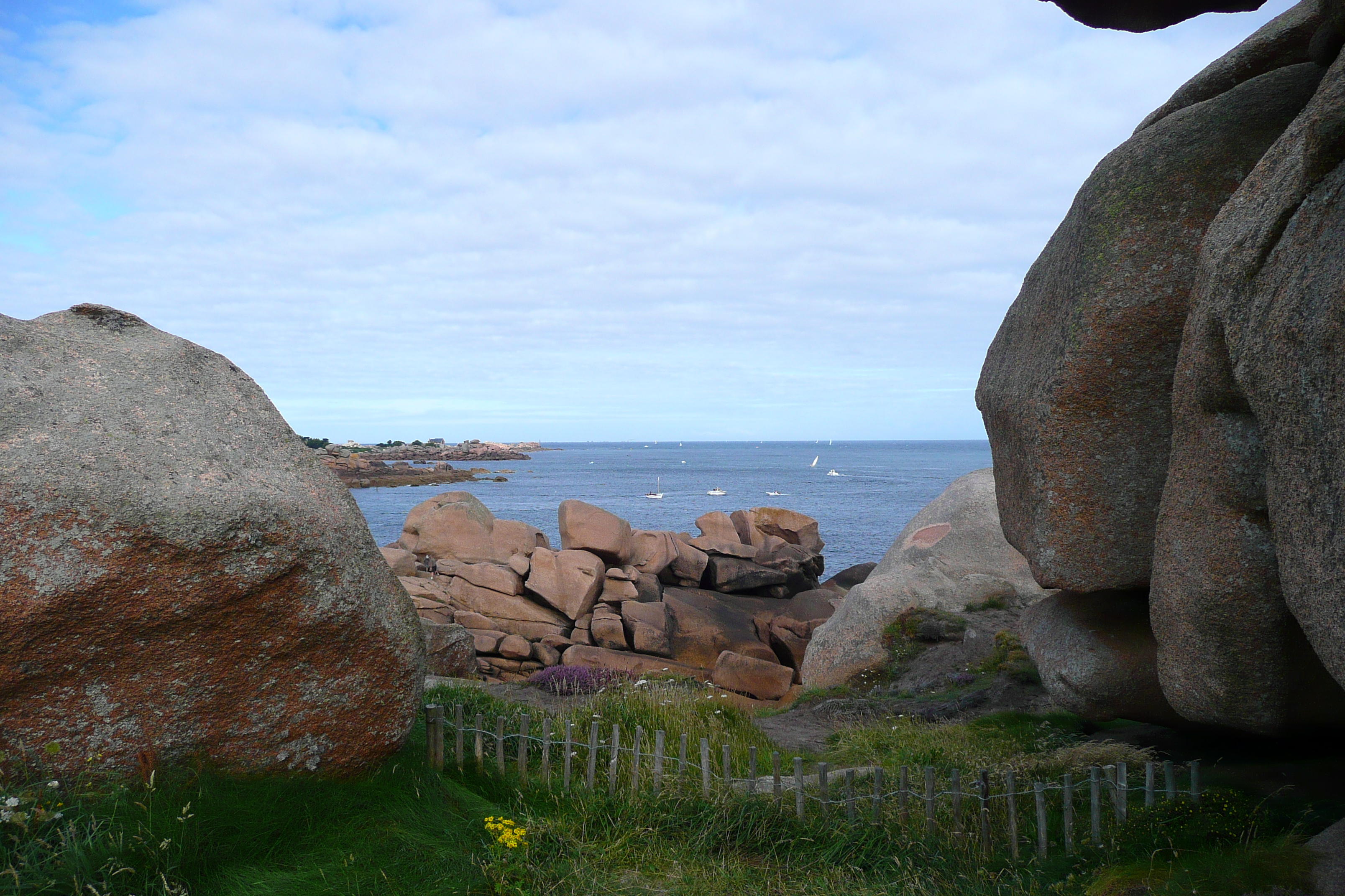 รูปถ่าย ฝรั่งเศส(France) แปร์รอส-กีแรก(Perros Guirec) หิน  แกรนิตชมพู (Cote de granite rose) 2007-08 6