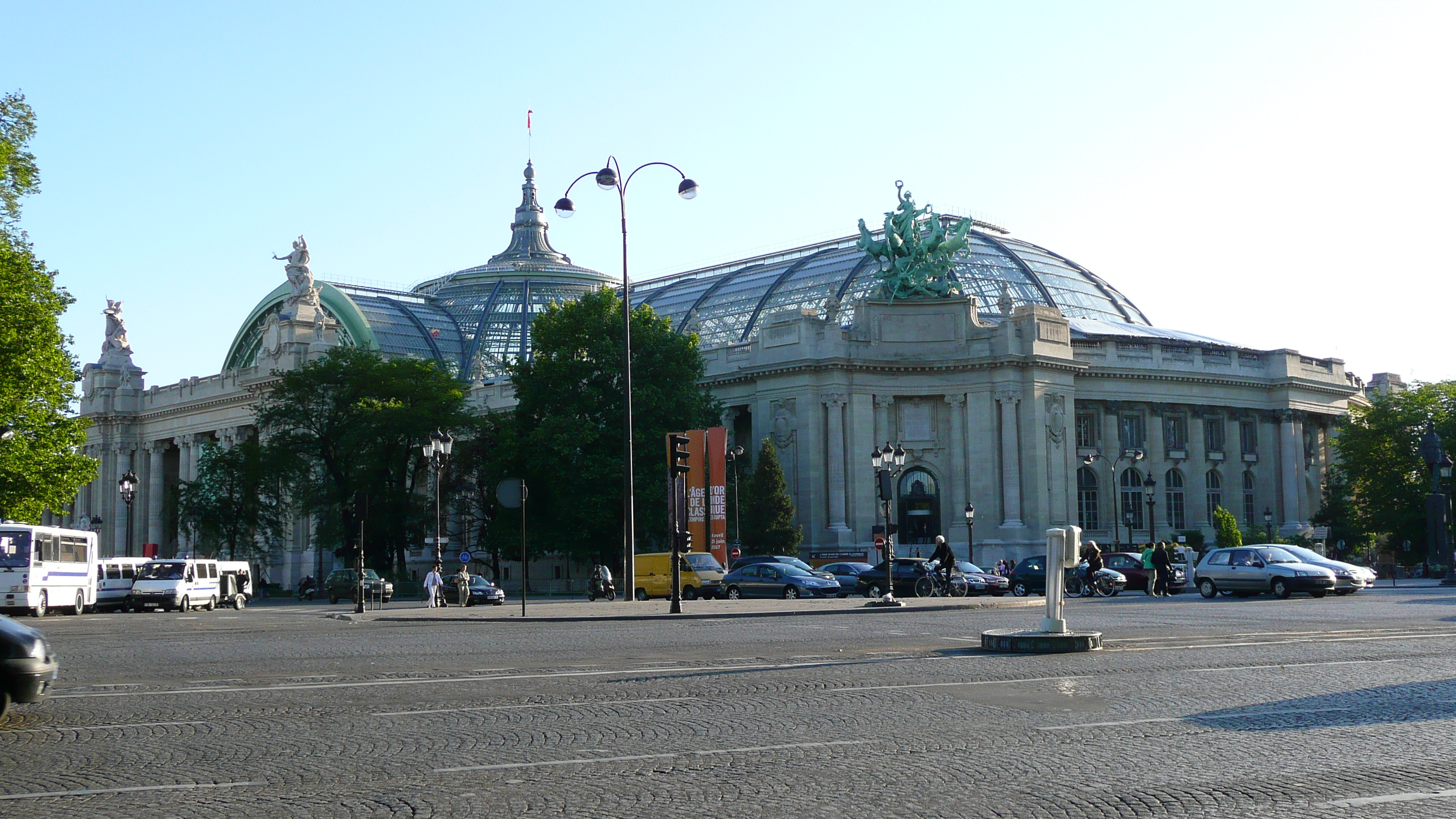 รูปถ่าย ฝรั่งเศส(France) ปารีส(Paris) ช็องเซลีเซ(Champs Elysees) 2007-04 74