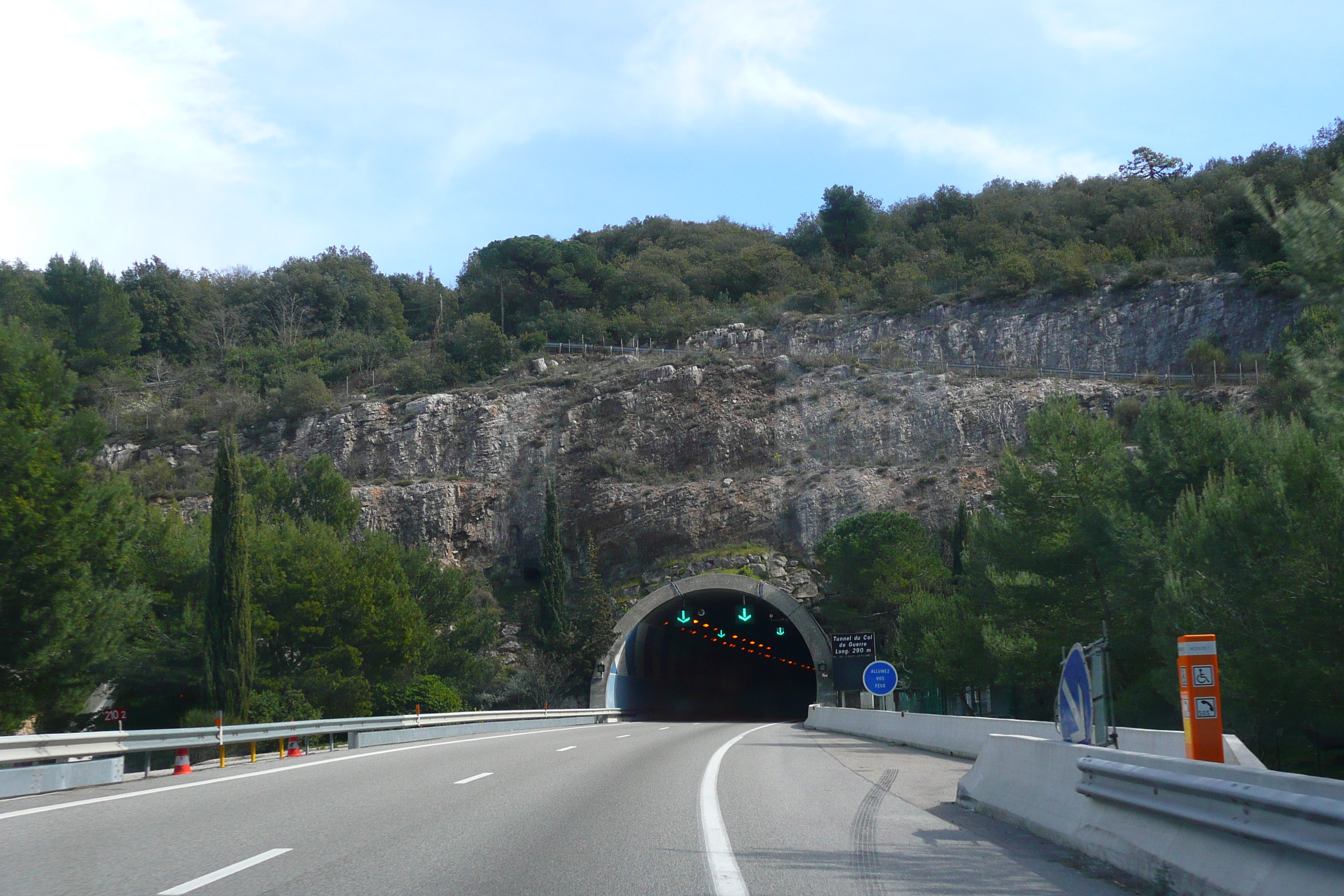 รูปถ่าย ฝรั่งเศส(France) เฟรนช์ริวิเอรา(French Riviera) ถนนจากนีซไปม็องตง(Nice to Menton road) 2008-03 87