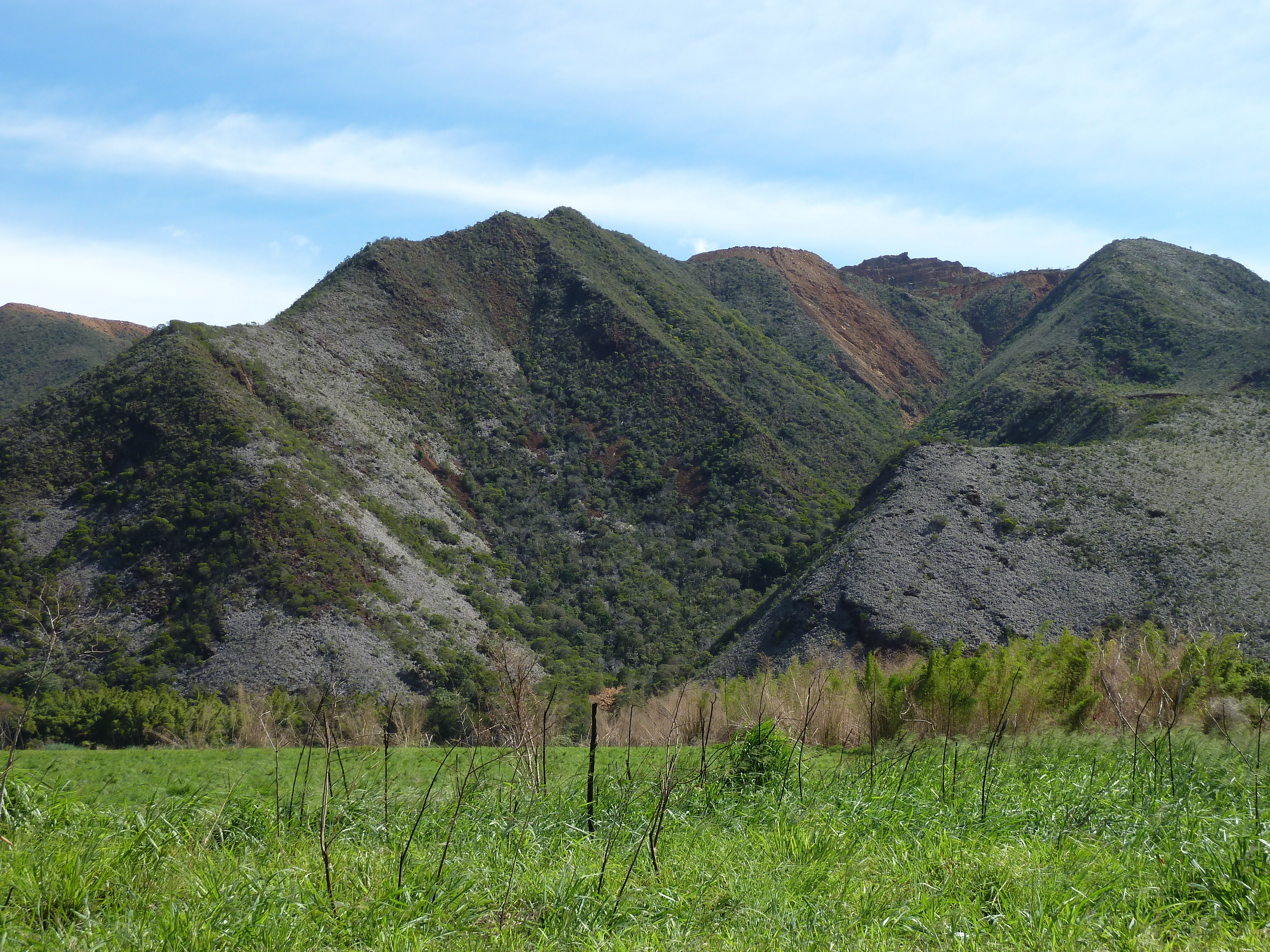 รูปถ่าย นิวแคลิโดเนีย(New Caledonia) ทีโอ(Thio) 2010-05 0