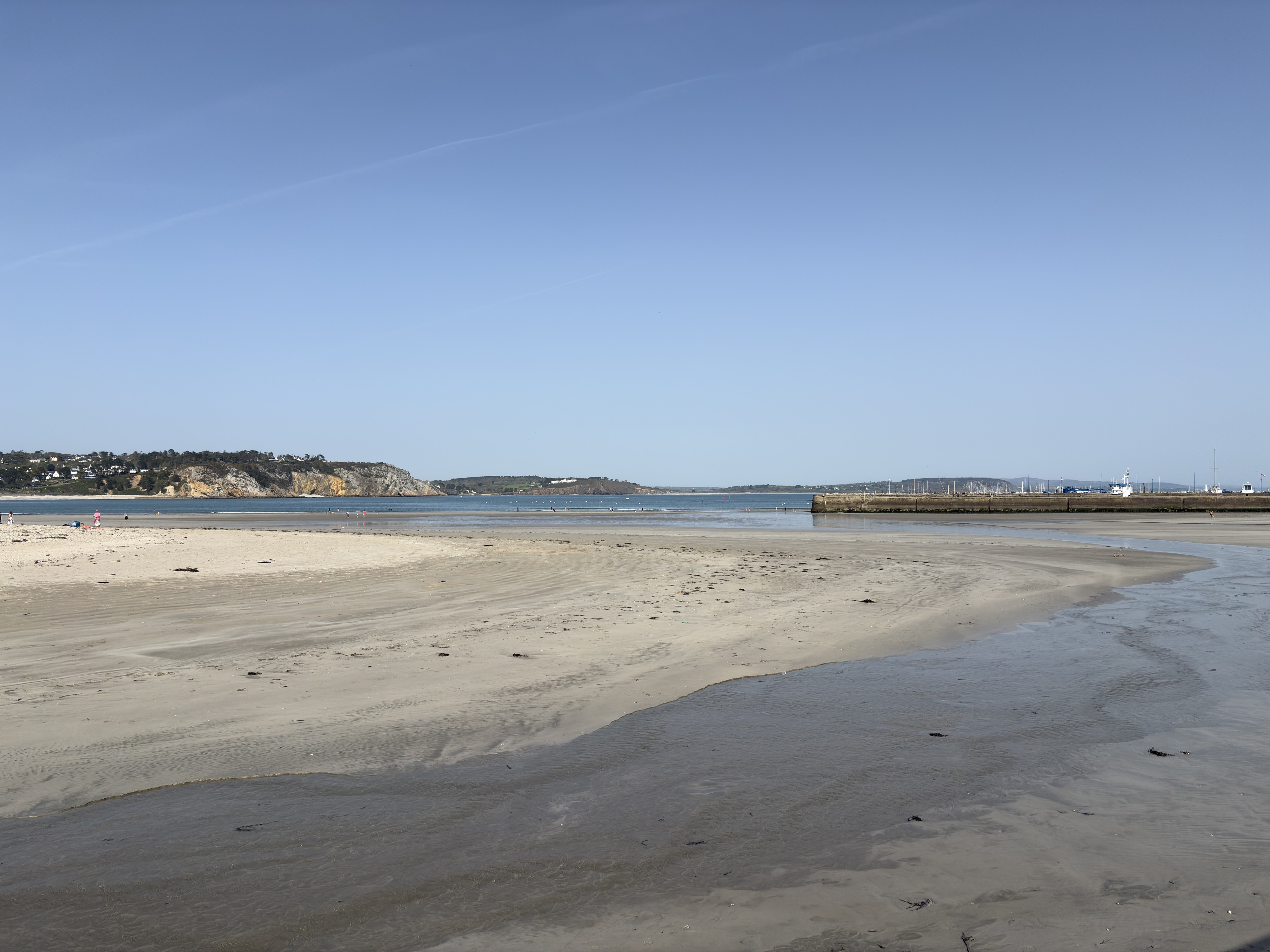 รูปถ่าย ฝรั่งเศส(France) โกรซง(Crozon) 2026-04 22