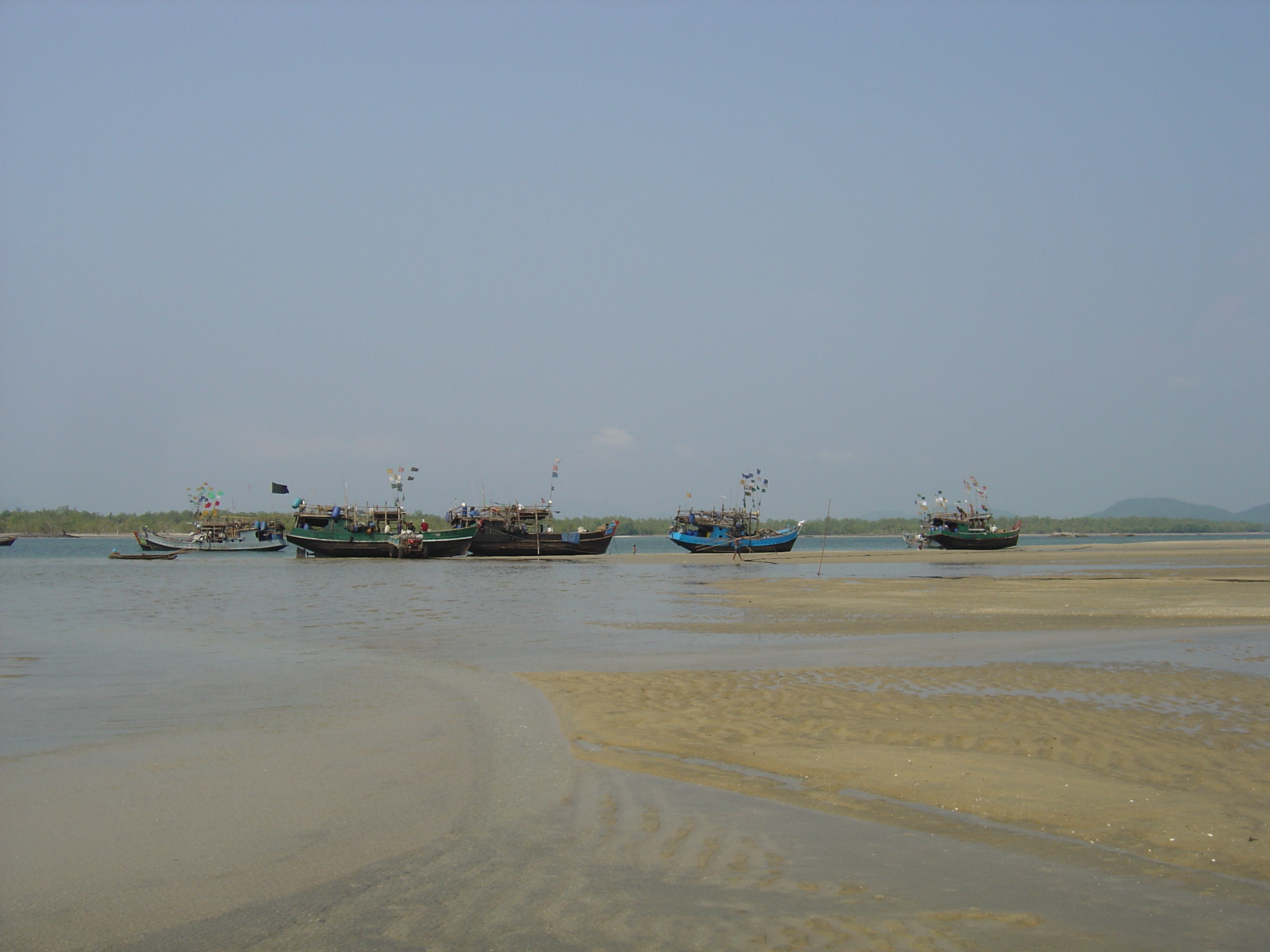 รูปถ่าย พม่า(Myanmar) หาดหม่องมะกันด้านเหนือ(Maungmagan North) 2005-01 33