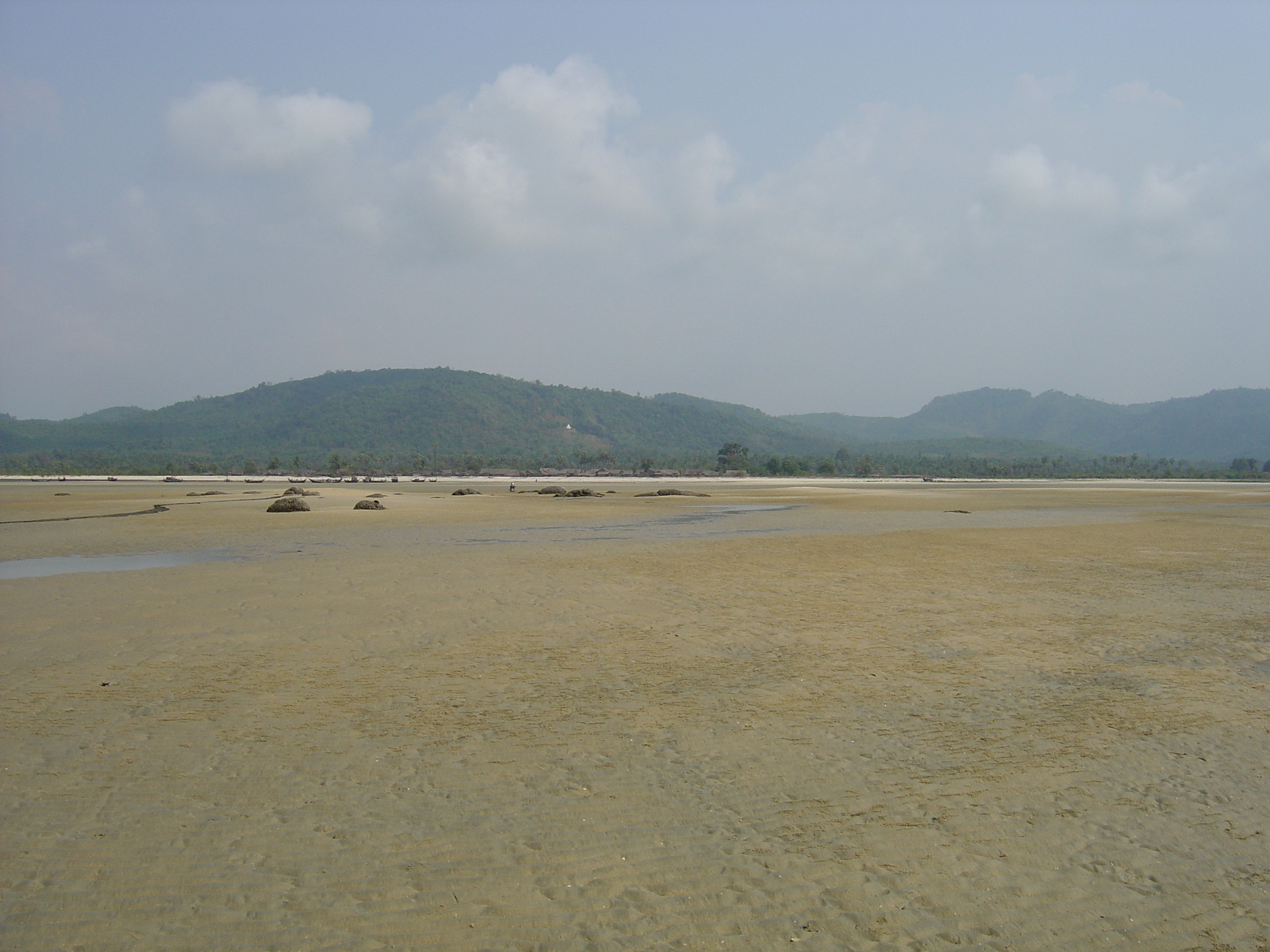 รูปถ่าย พม่า(Myanmar) หาดหม่องมะกันด้านเหนือ(Maungmagan North) 2005-01 35
