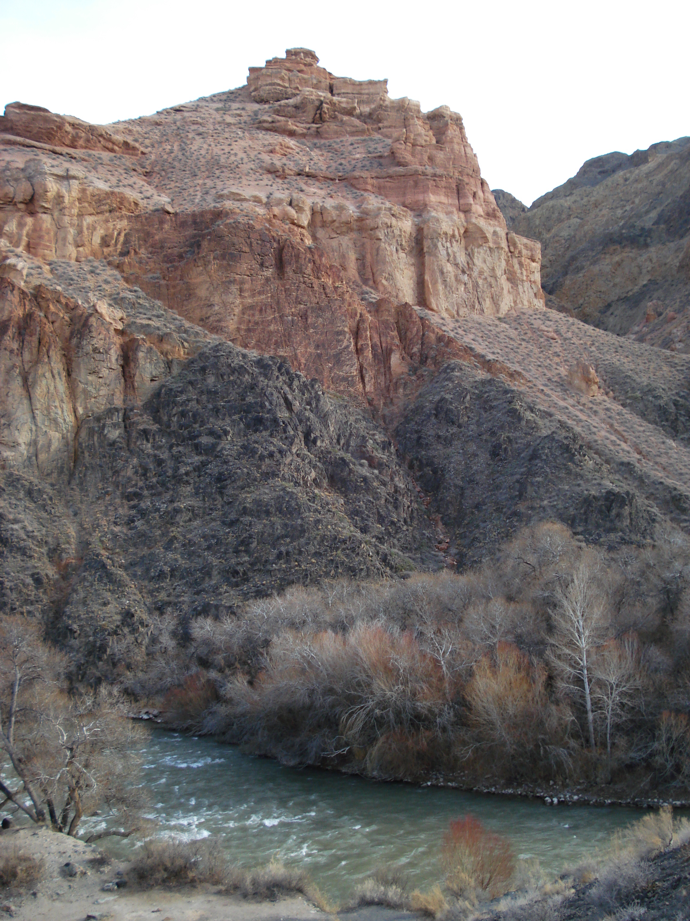 รูปถ่าย คาซัคสถาน(Kazakhstan) หุบผาชารึน(Charyn Canyon) 2007-03 199