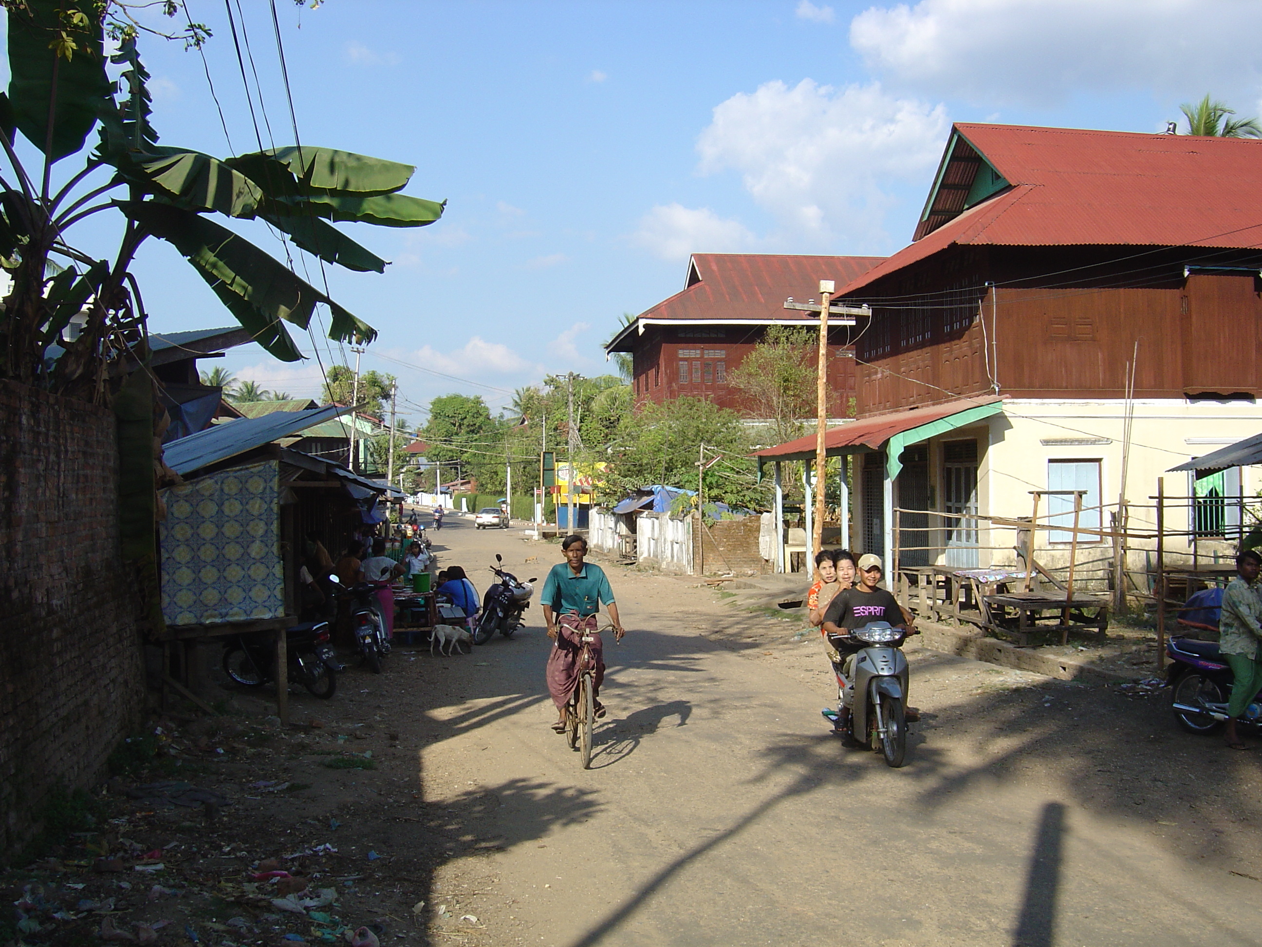 รูปถ่าย พม่า(Myanmar) มะริด(Myeik (Mergui)) 2005-01 151
