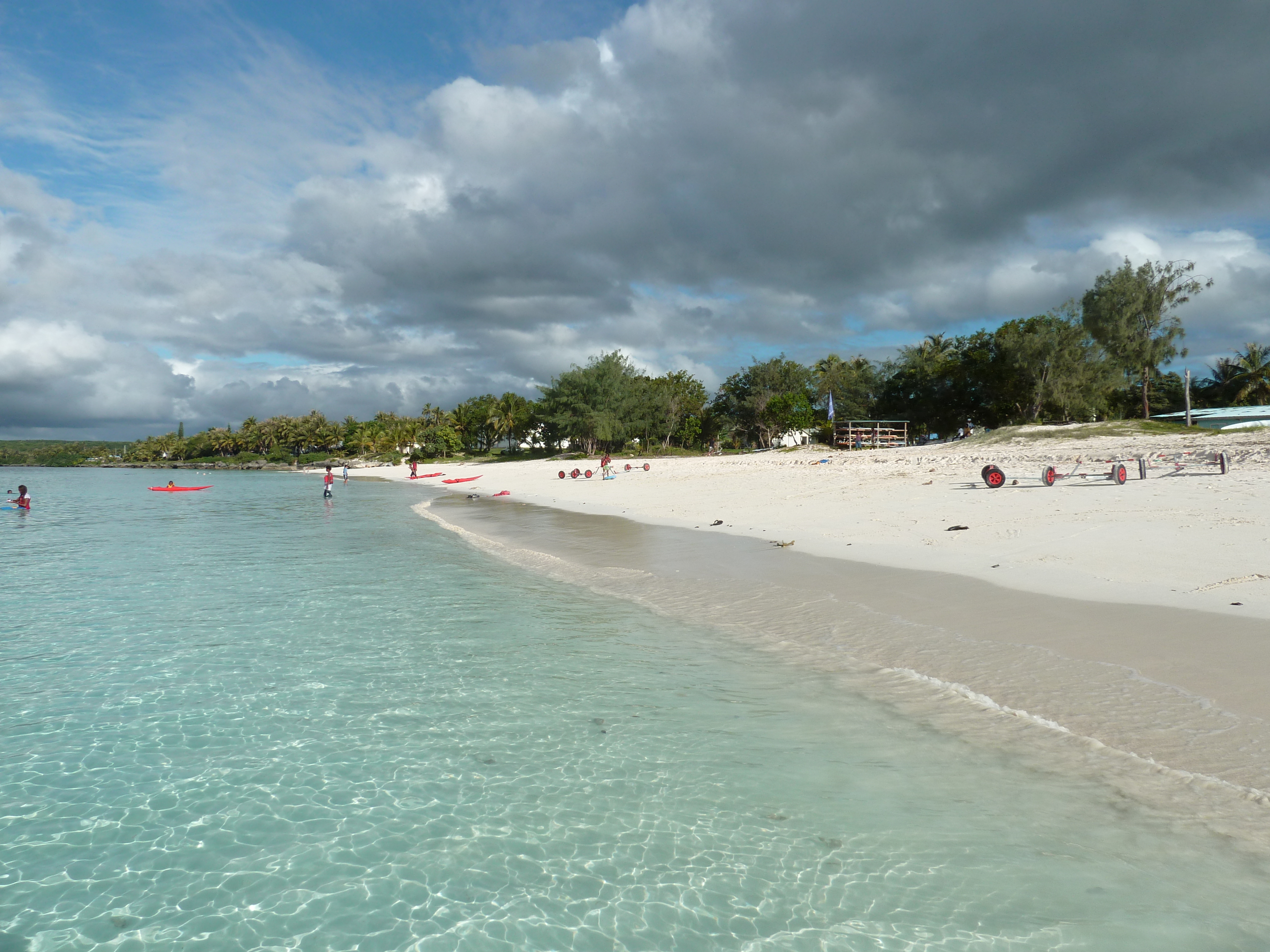 รูปถ่าย นิวแคลิโดเนีย(New Caledonia) เกาะลีฟู(Lifou) อ่าวชาโตบรีย็อง(Chateaubriand Bay) 2010-05 85