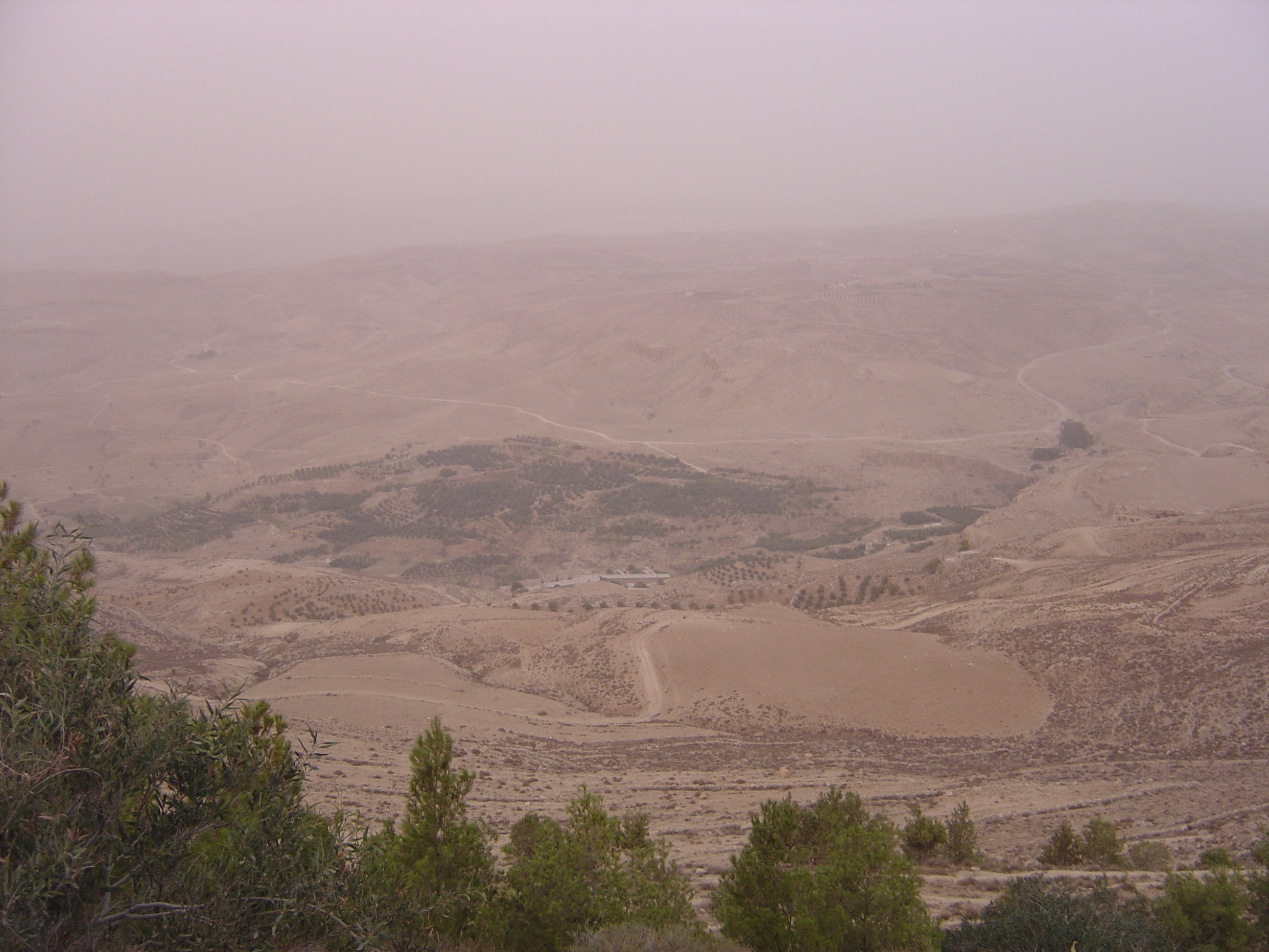 รูปถ่าย จอร์แดน(Jordan) ภูเขาเนโบ(Mount Nebo) 2004-11 5