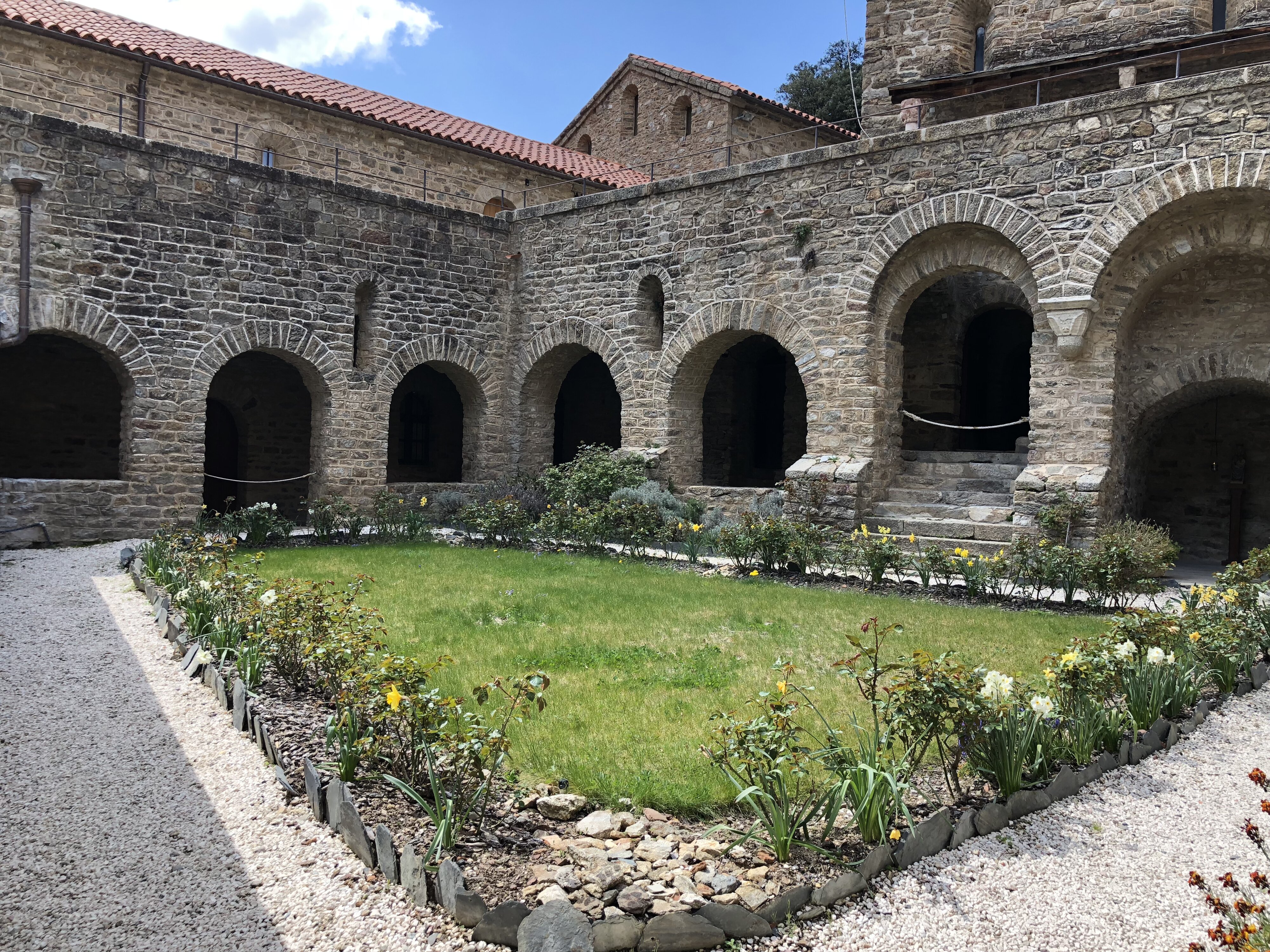 รูปถ่าย ฝรั่งเศส(France) แอบบีแซ็งมาร์แต็งดูกานีกู(Abbaye Saint Martin du Canigou) 2018-04 160