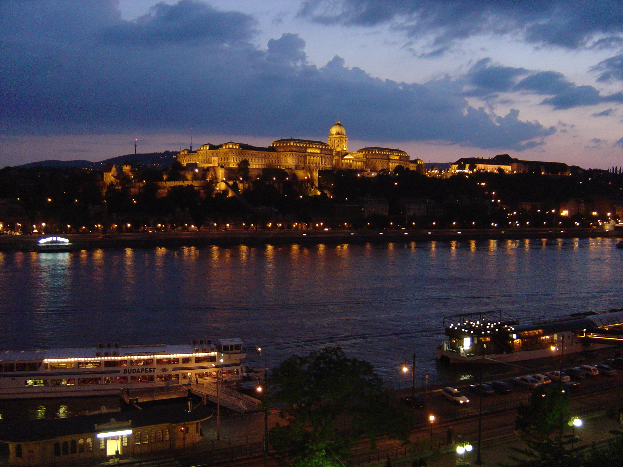 รูปถ่าย ฮังการี(Hungary) บูดาเปสต์(Budapest) 2004-05 387