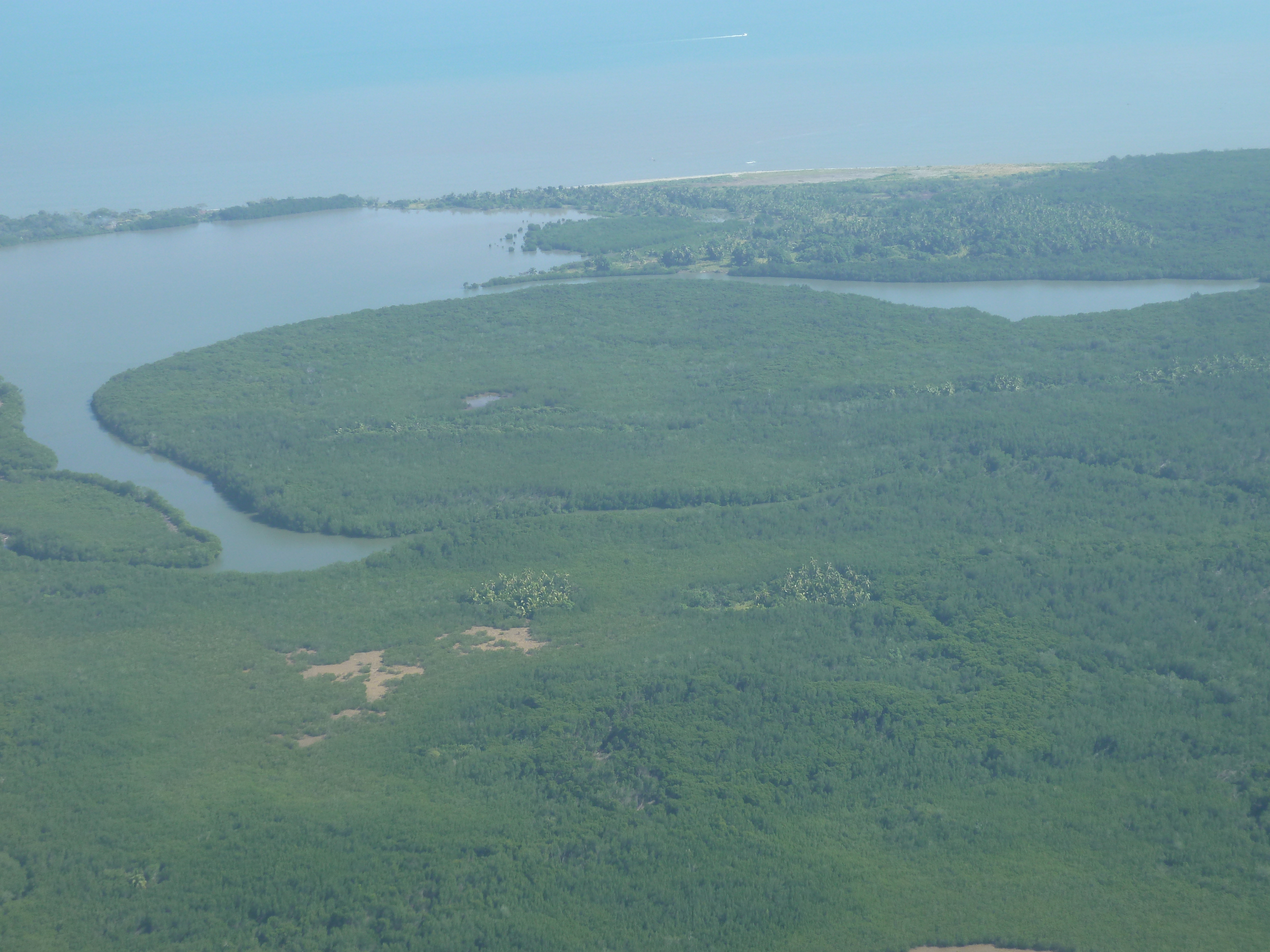 รูปถ่าย ฟิจิ(Fiji) ฟิจิจากมุมสูง(Fiji from the sky) 2010-05 16