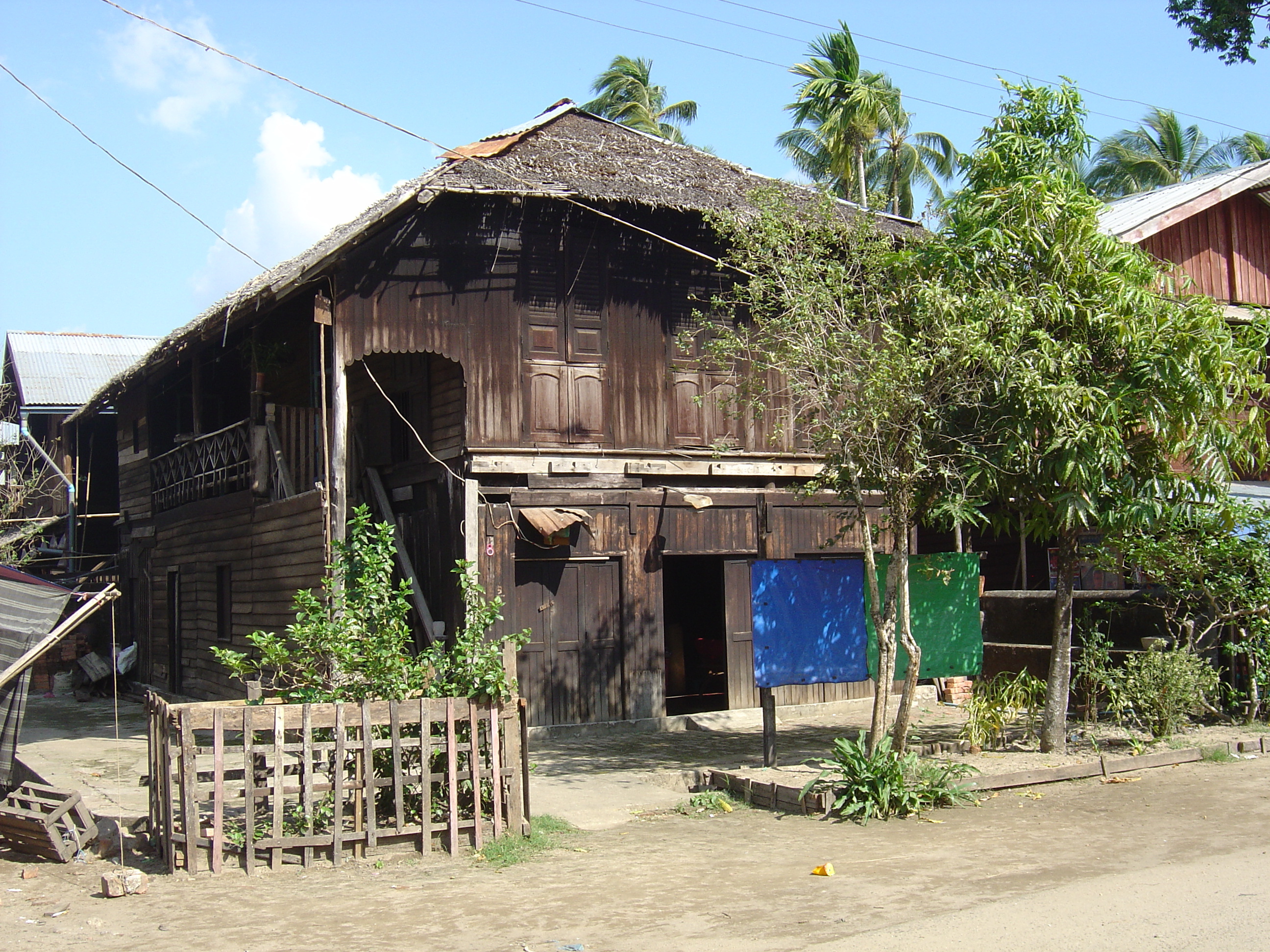 รูปถ่าย พม่า(Myanmar) มะริด(Myeik (Mergui)) 2005-01 152
