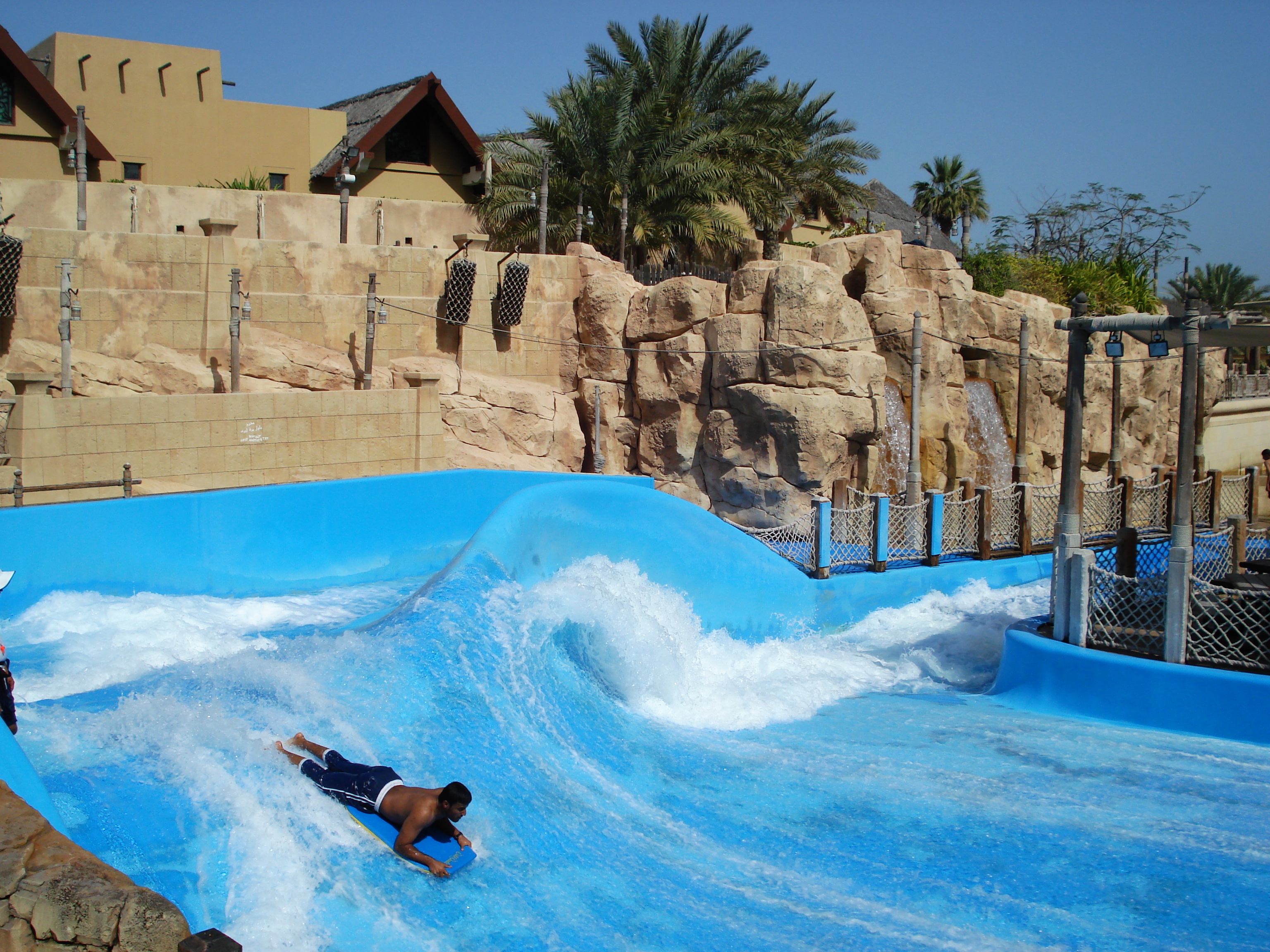 รูปถ่าย สหรัฐอาหรับเอมิเรตส์(United Arab Emirates) ดูไบ(Dubai) สวนน้ำไวลด์วาดี(Wild Wadi) 2007-03 33