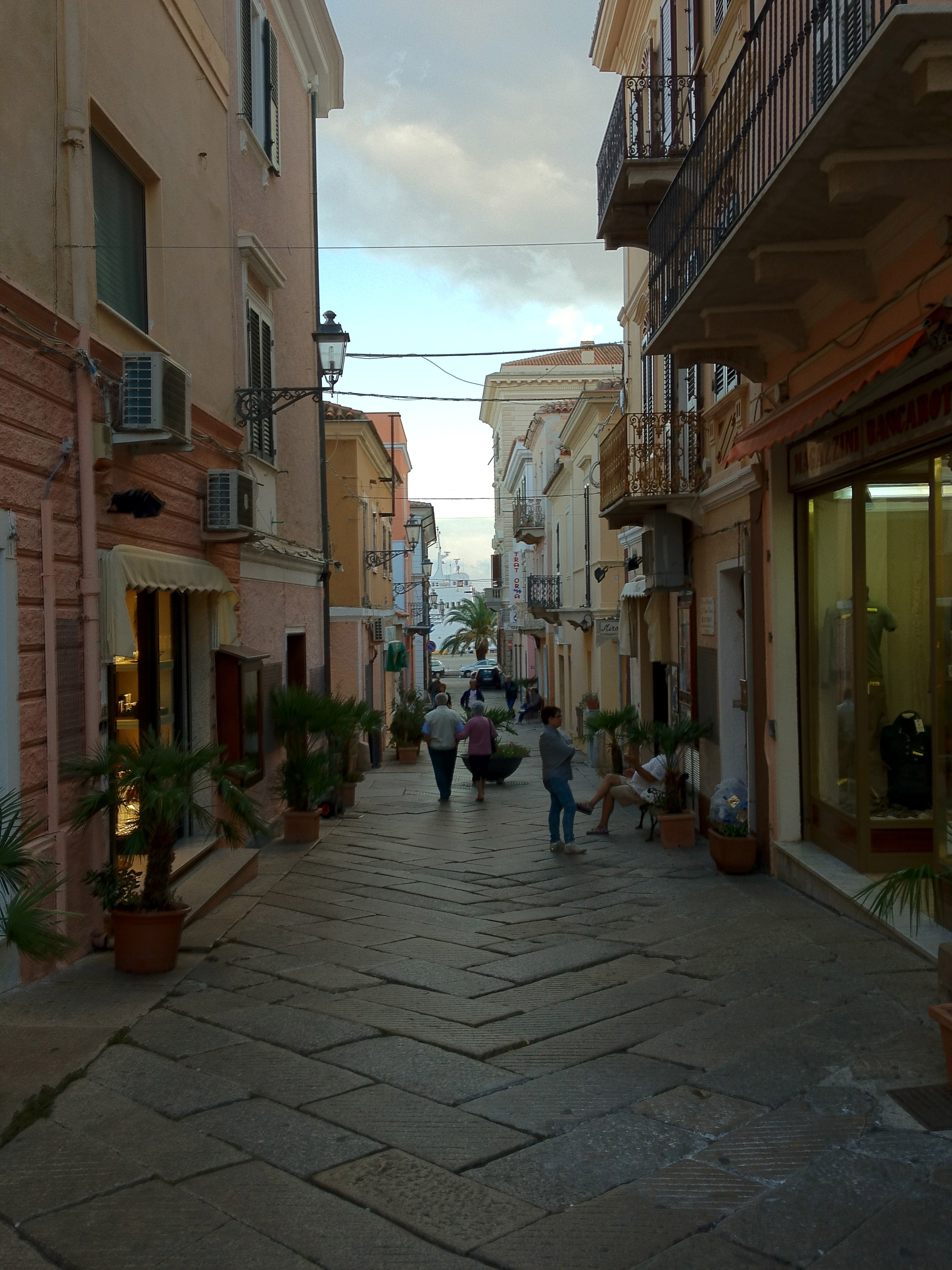 รูปถ่าย อิตาลี(Italy) ลามัดดาเลนา(La Maddalena) 2012-09 72