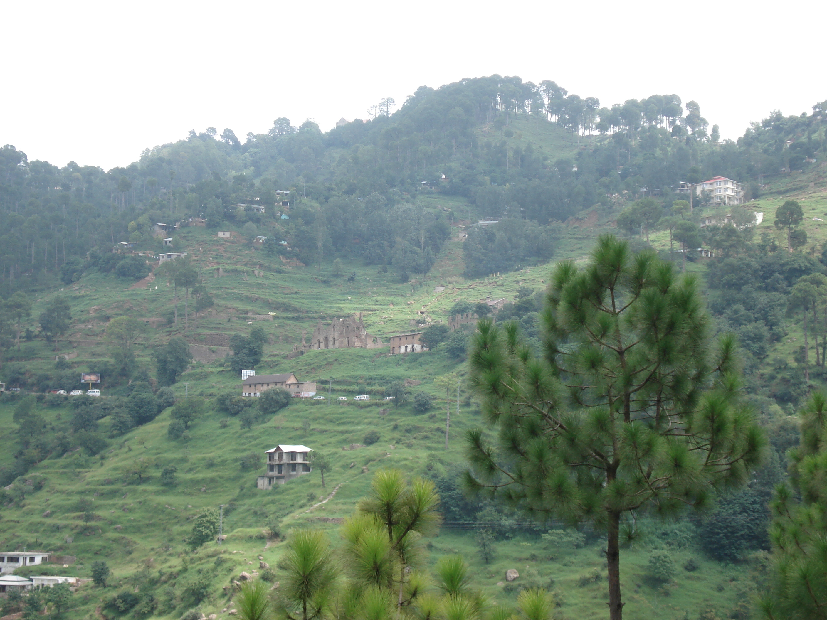 รูปถ่าย ปากีสถาน(Pakistan) ถนนจากอิสลามาบัดไปมัรรี(Islamabad to Murree road) 2006-08 29