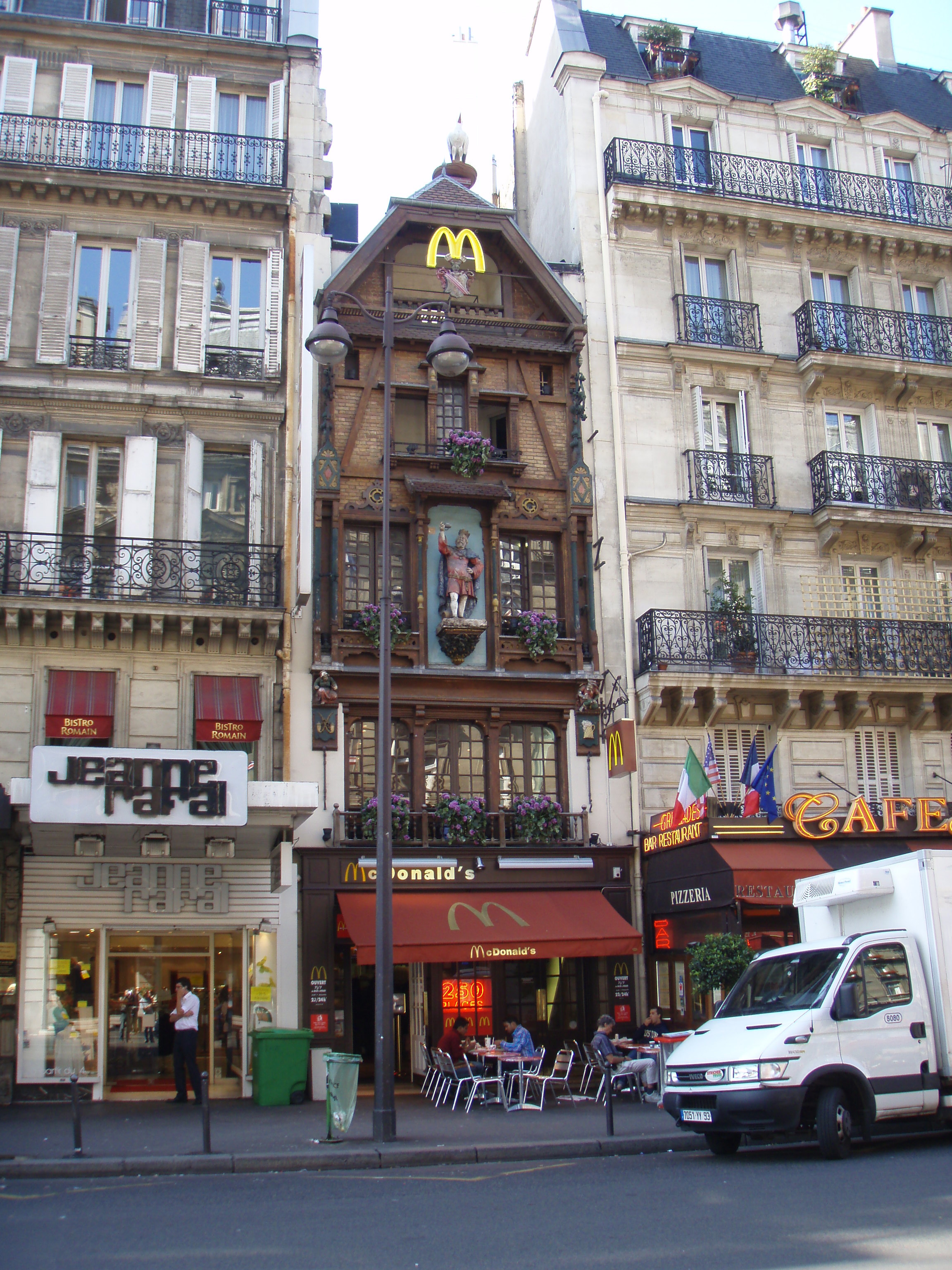 รูปถ่าย ฝรั่งเศส(France) ปารีส(Paris) สถานีรถไฟแซ็ง-ลาซาร์(Gare St Lazare) 2007-07 22