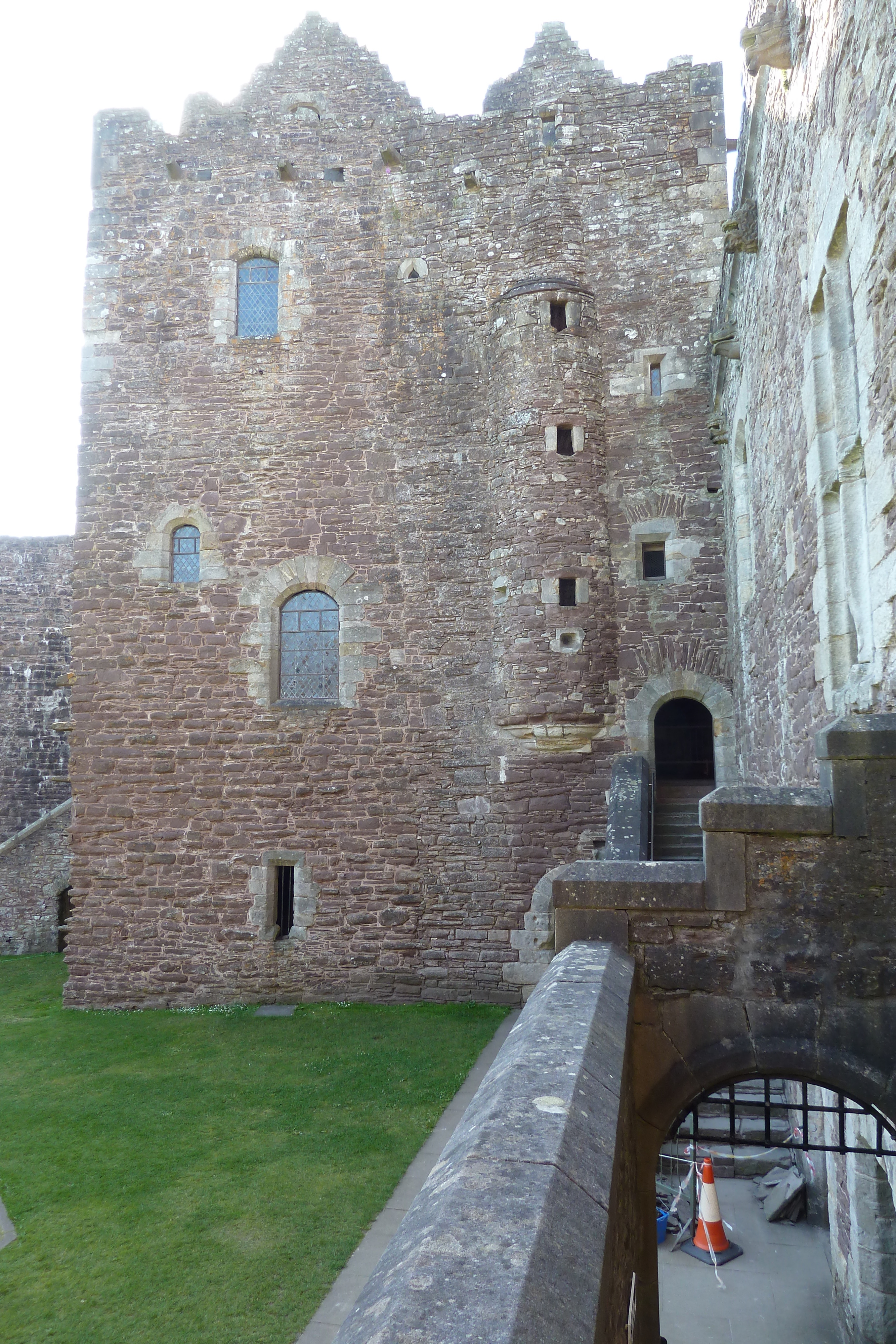รูปถ่าย อังกฤษ(United Kingdom) สกอตแลนด์(Scotland) ปราสาทดูน(Doune Castle) 2011-07 7