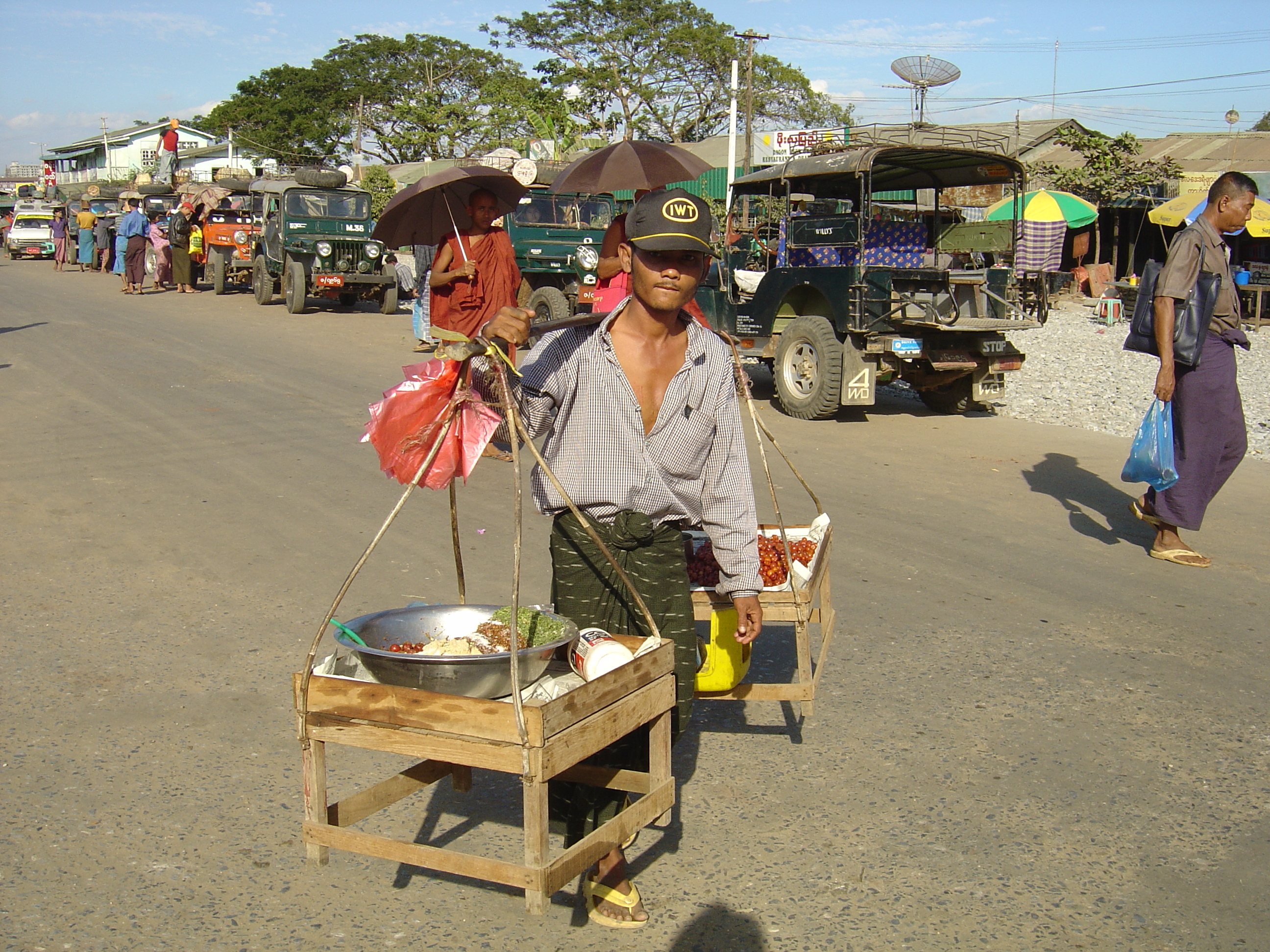 รูปถ่าย พม่า(Myanmar) ย่างกุ้ง(Yangon) 2005-01 31
