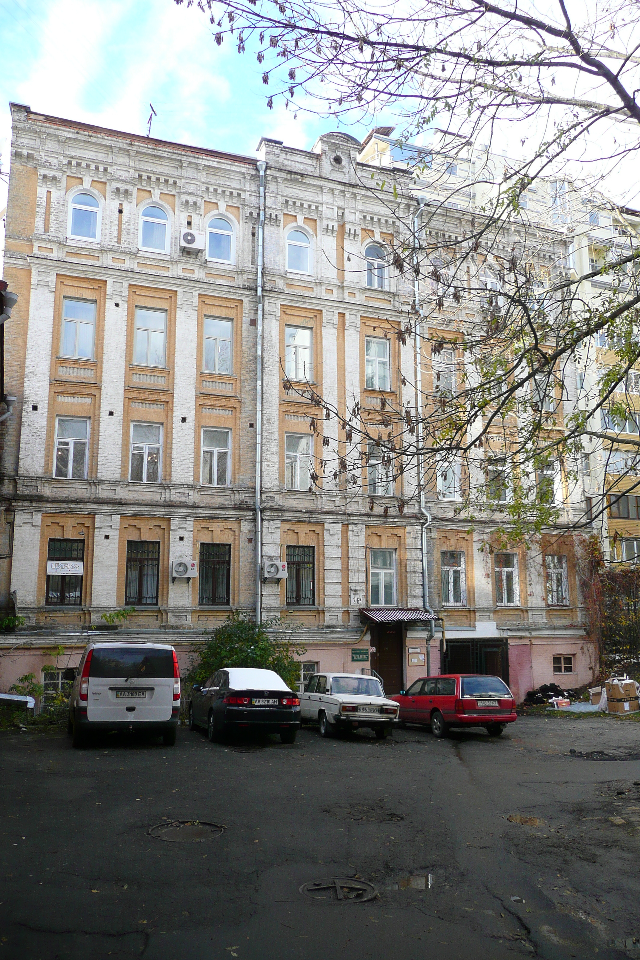 รูปถ่าย ยูเครน(Ukraine) เคียฟ(Kiev) กูเดรียเวท(Kudriavets) 2007-11 42
