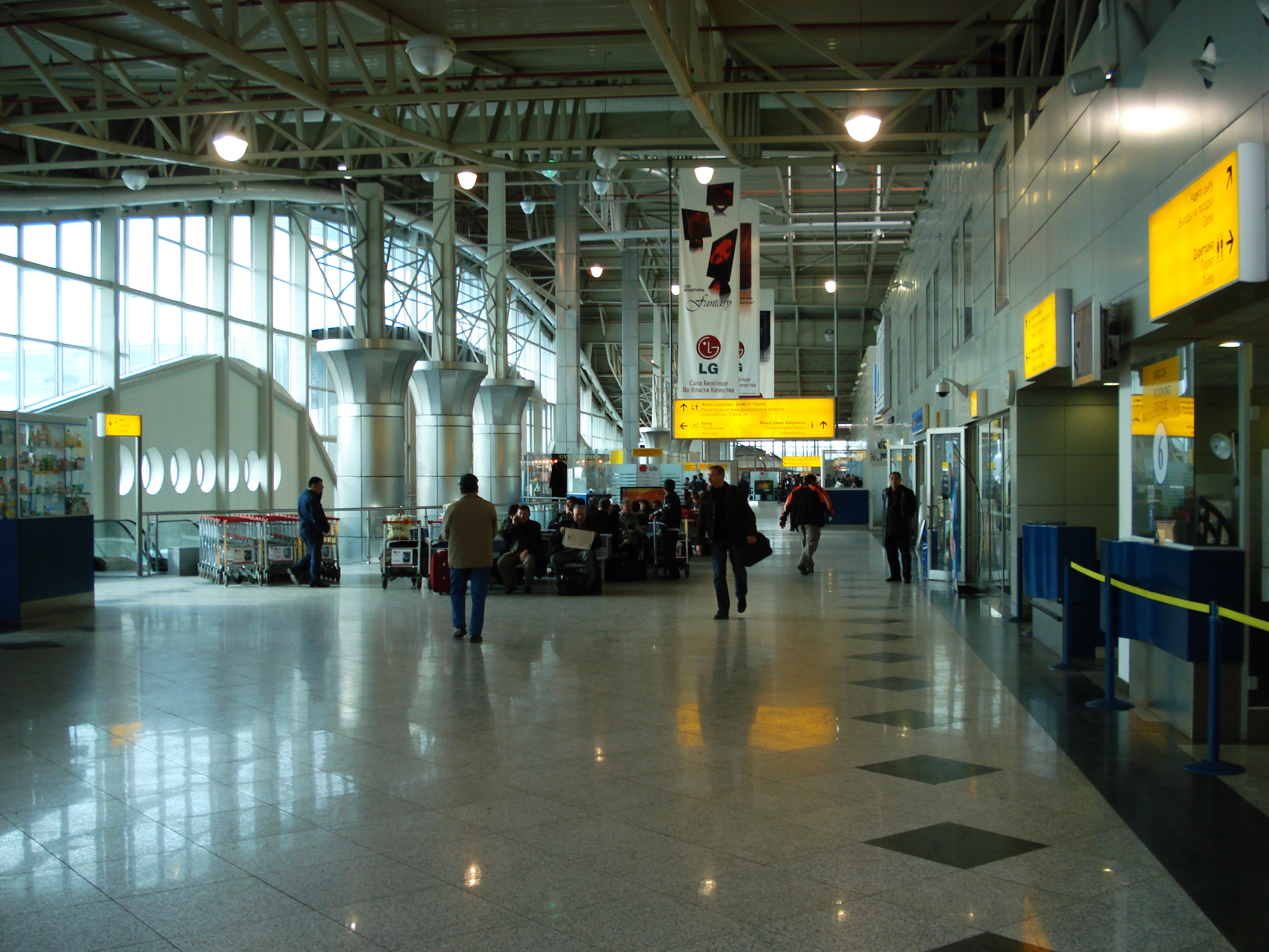 รูปถ่าย คาซัคสถาน(Kazakhstan) ท่าอากาศยานอัลมาตี(Almaty Airport) 2007-03 29