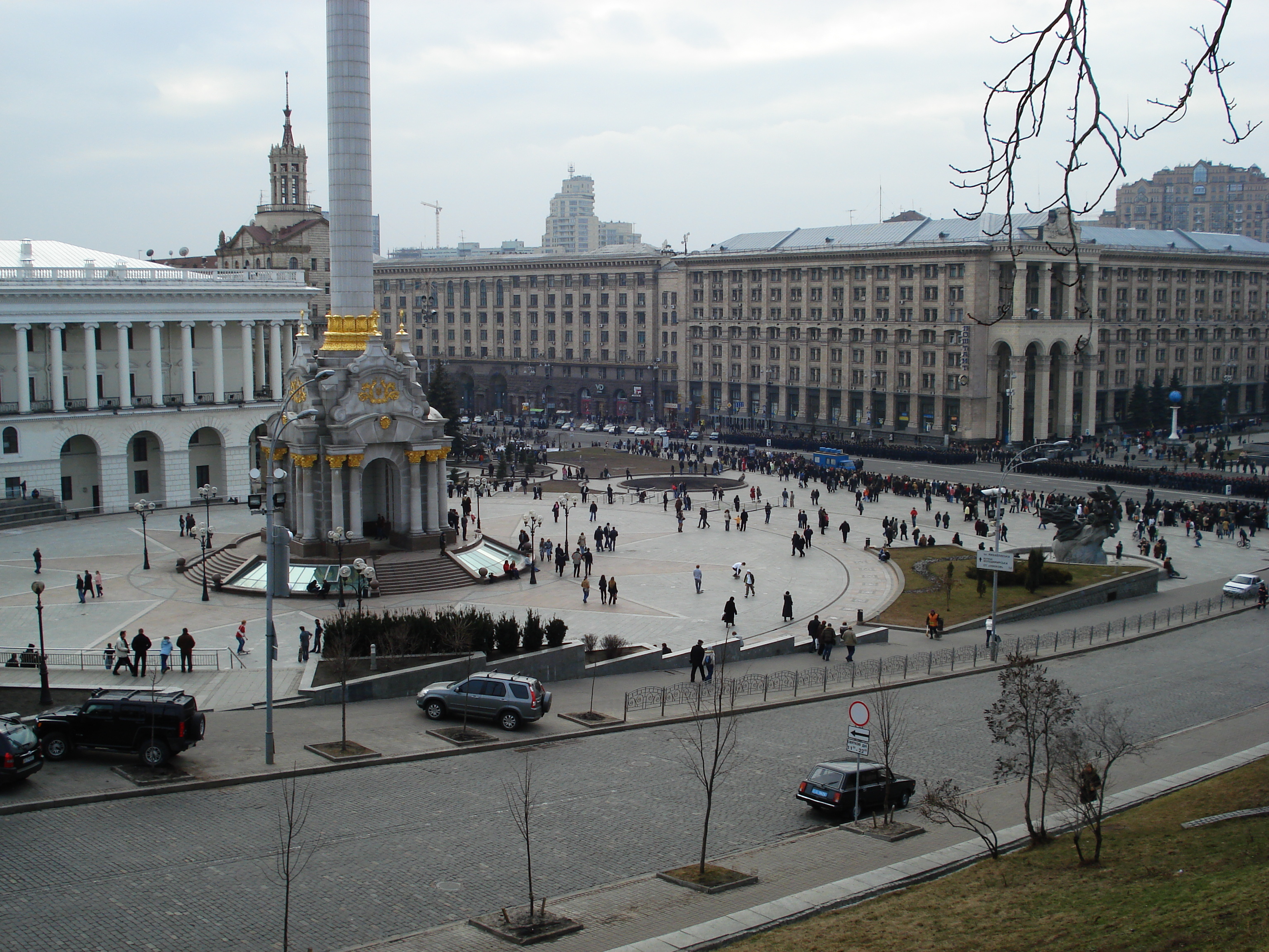 รูปถ่าย ยูเครน(Ukraine) เคียฟ(Kiev) ถนนเครชชาตือค(Kreschatyk Street) 2007-03 21