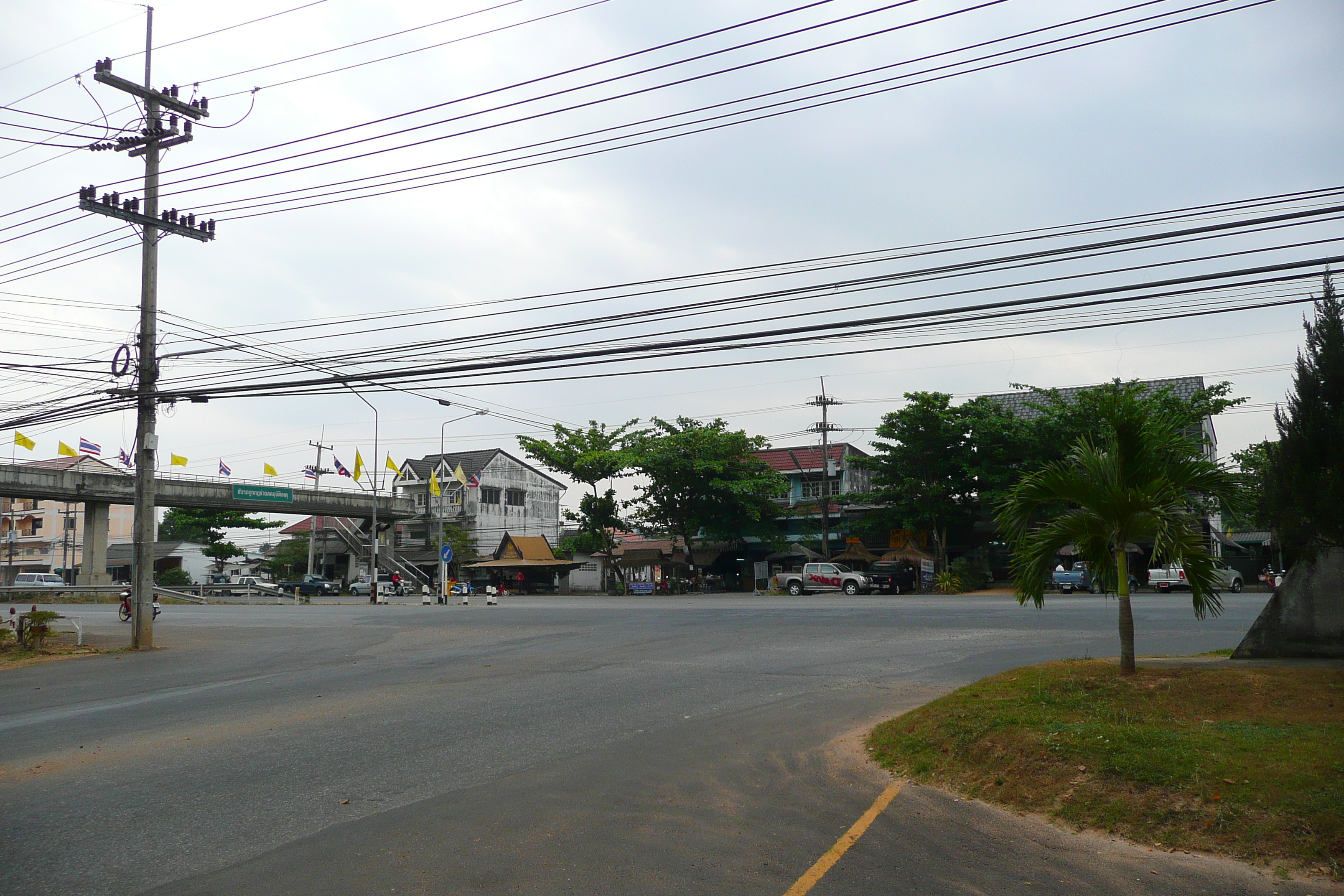 รูปถ่าย ไทย(Thailand) ชลบุรี(Chonburi) ถนนสุขุมวิท(Sukhumvit road) 2008-01 3