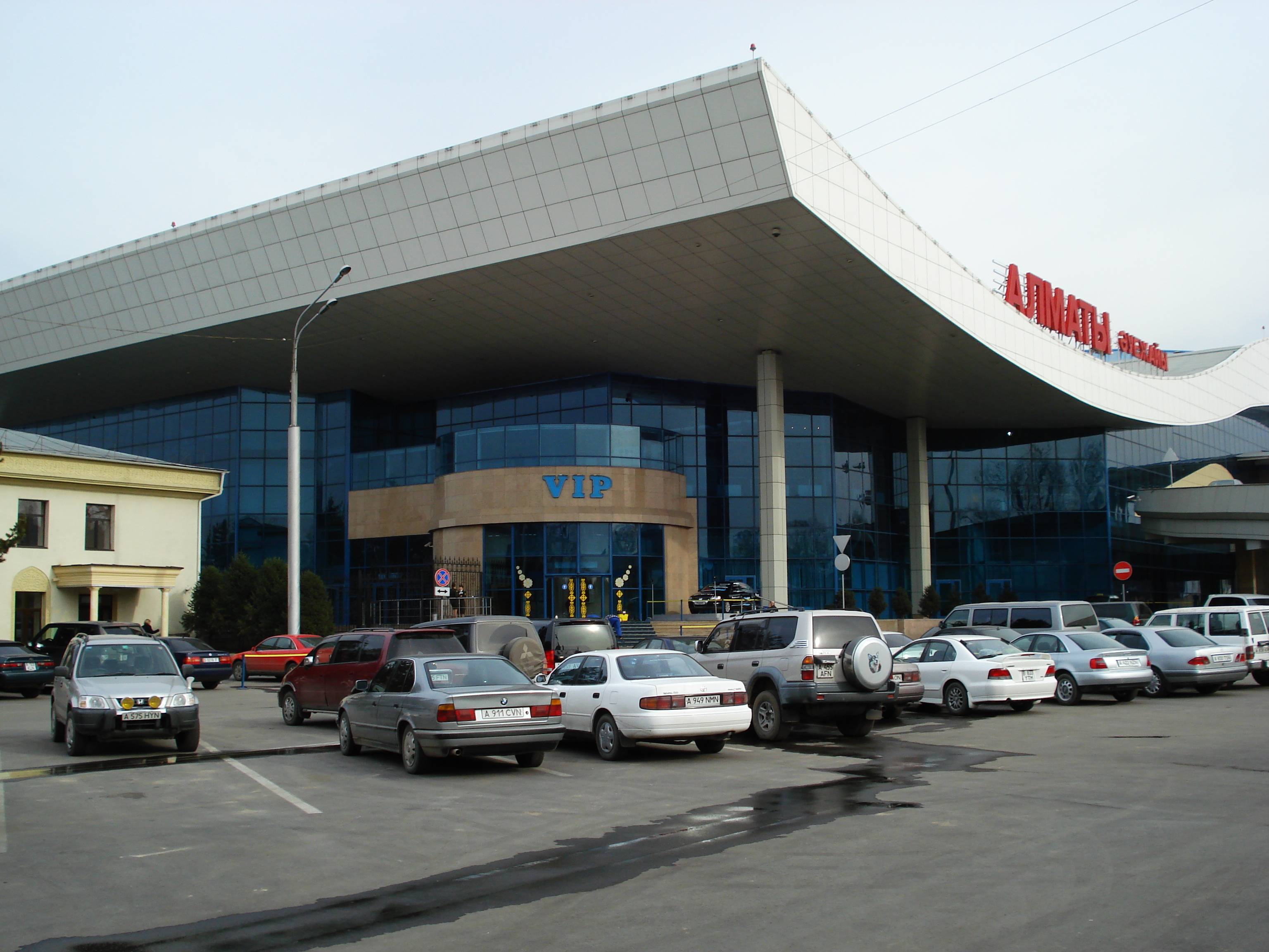 รูปถ่าย คาซัคสถาน(Kazakhstan) ท่าอากาศยานอัลมาตี(Almaty Airport) 2007-03 10