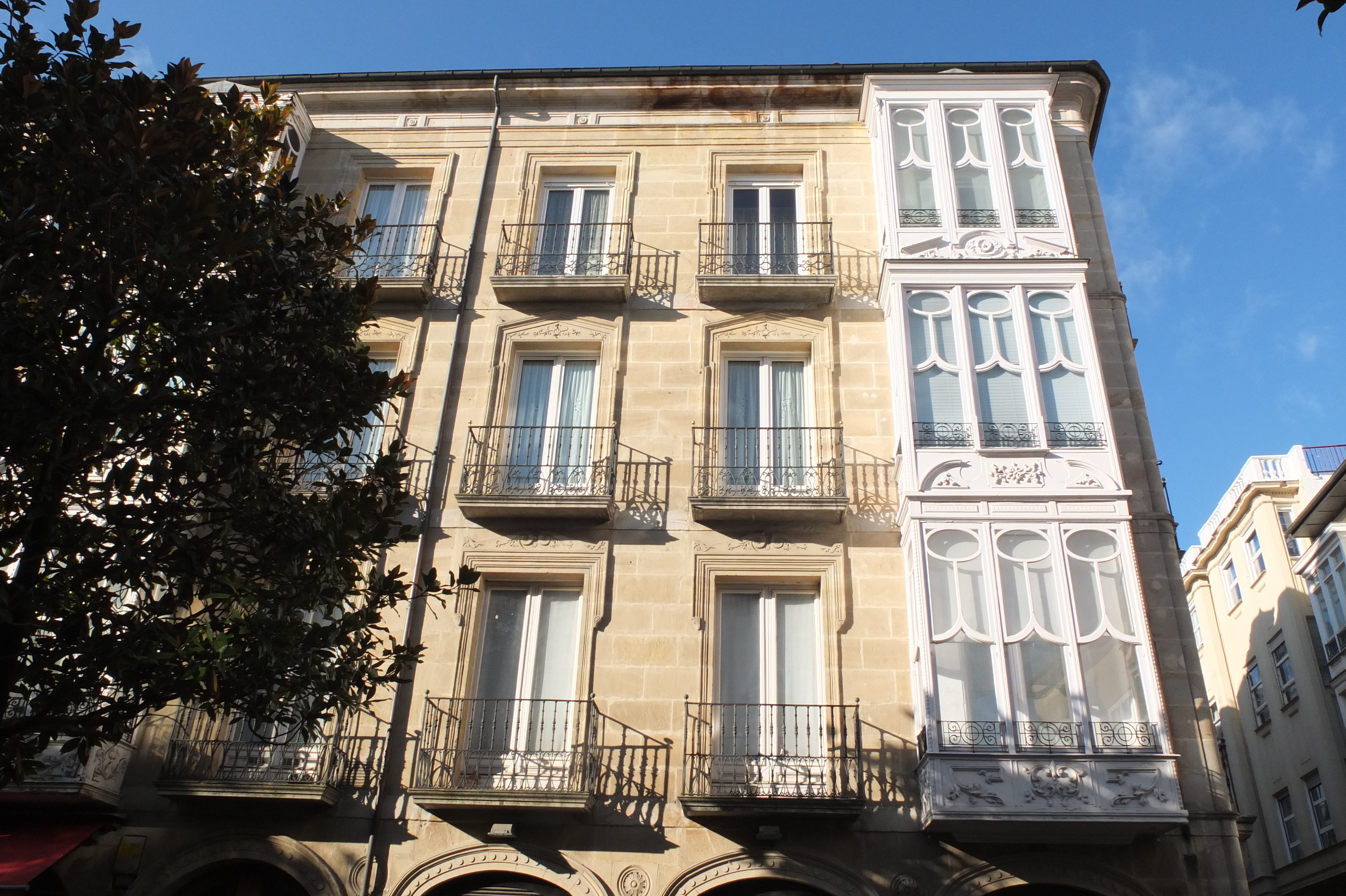 รูปถ่าย สเปน(Spain) บิโตเรีย-กัสเตซ(Vitoria Gasteiz) 2013-01 12