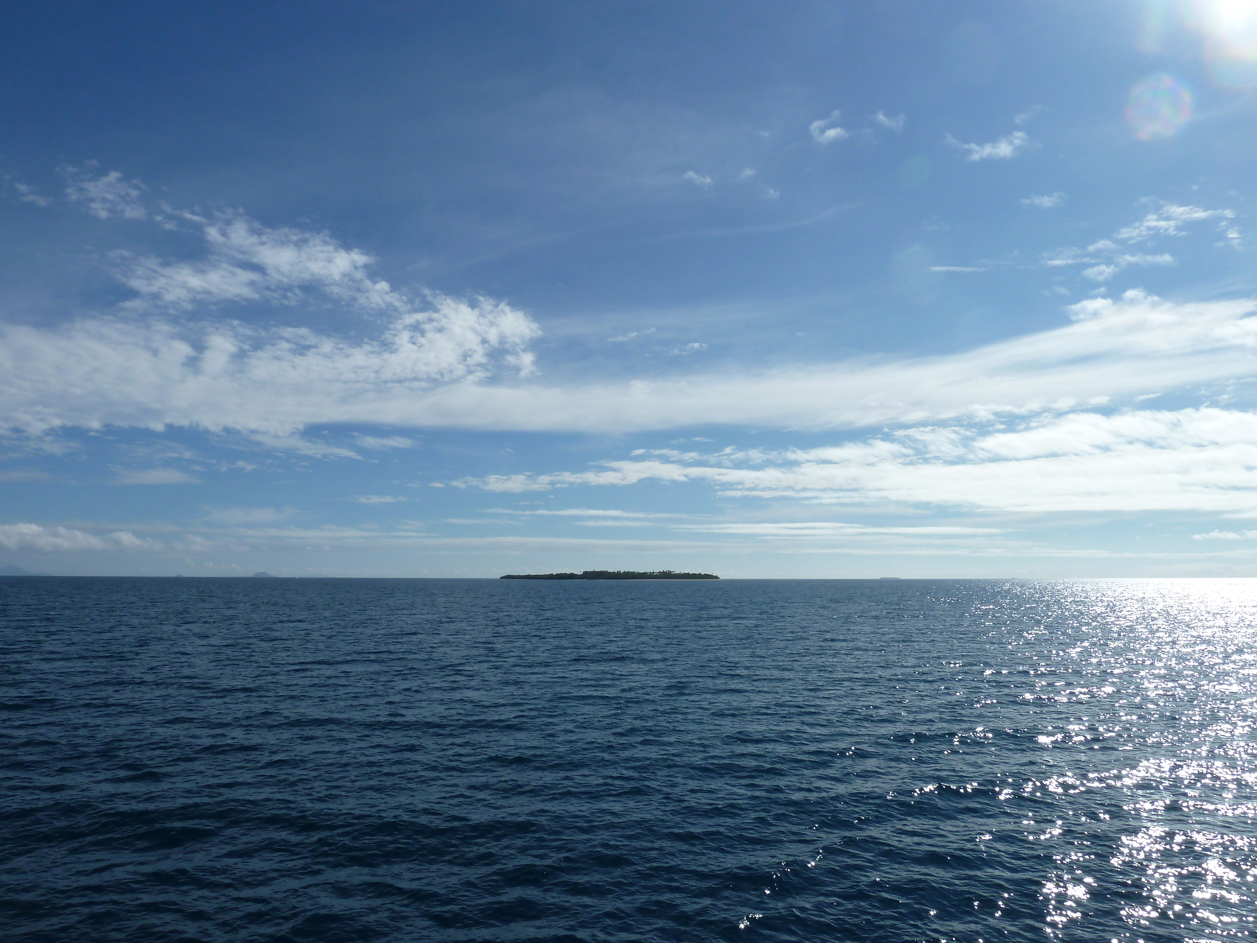 รูปถ่าย ฟิจิ(Fiji) จากเดนาเราไปเกาะโตโกรีกี(Denarau to Tokoriki Island) 2010-05 54