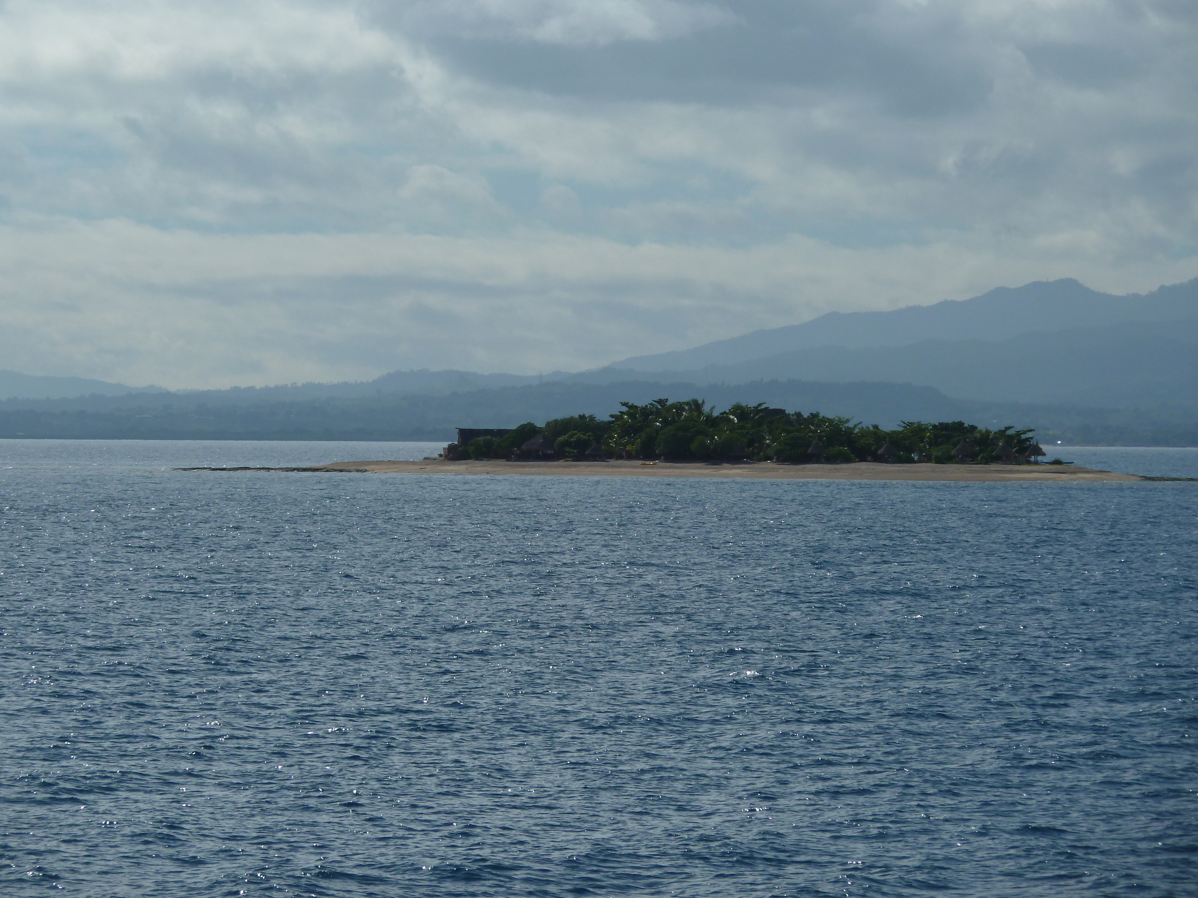 รูปถ่าย ฟิจิ(Fiji) จากเดนาเราไปเกาะโตโกรีกี(Denarau to Tokoriki Island) 2010-05 14